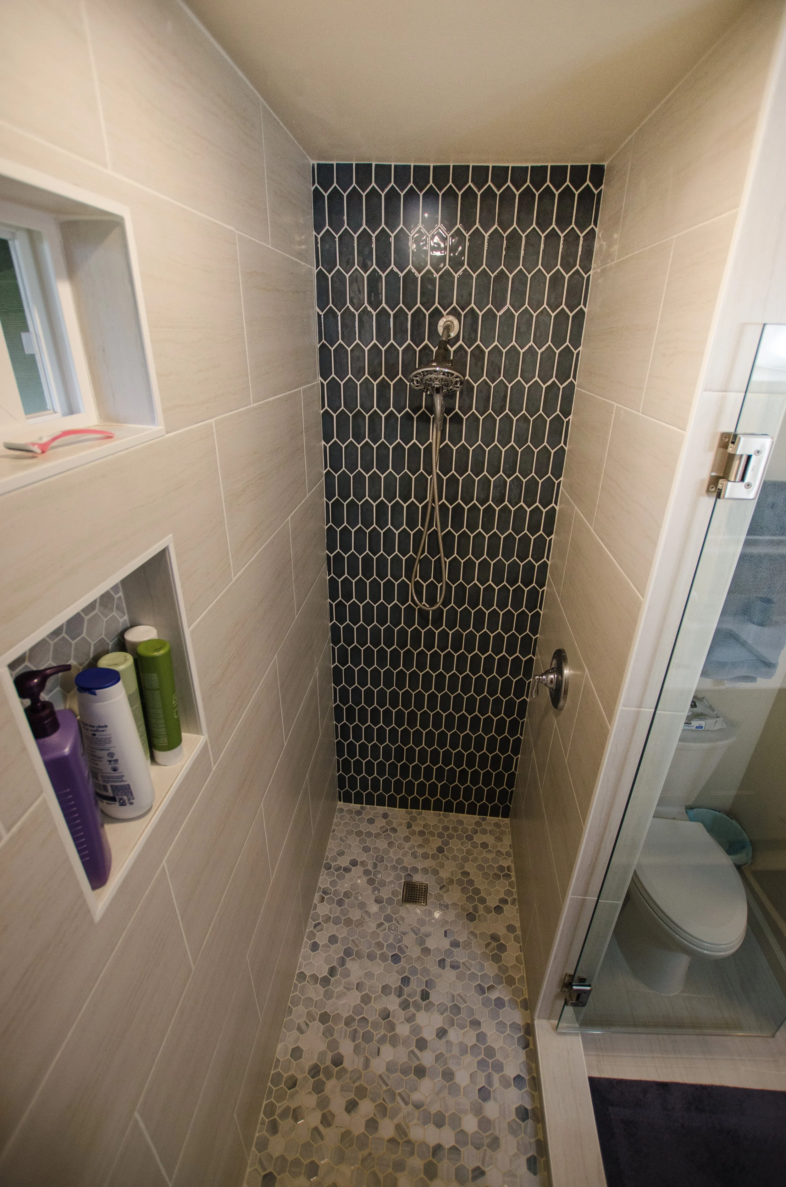 small_tiled_shower_tahoe.jpg