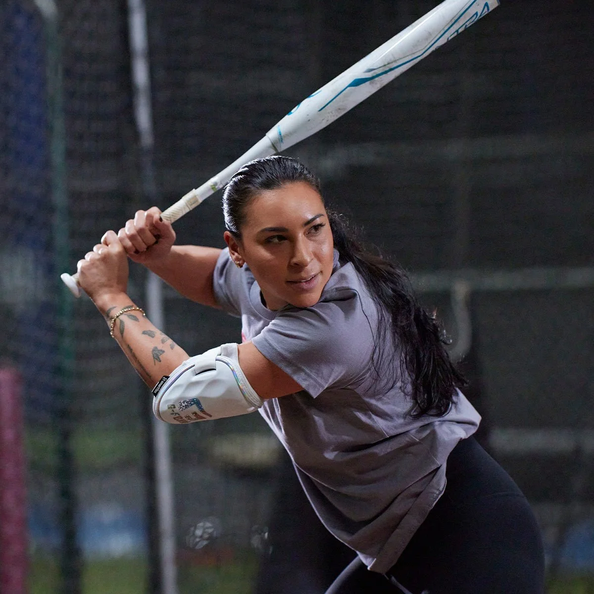 SR_White_Action_1200x1200_301da1.jpg
