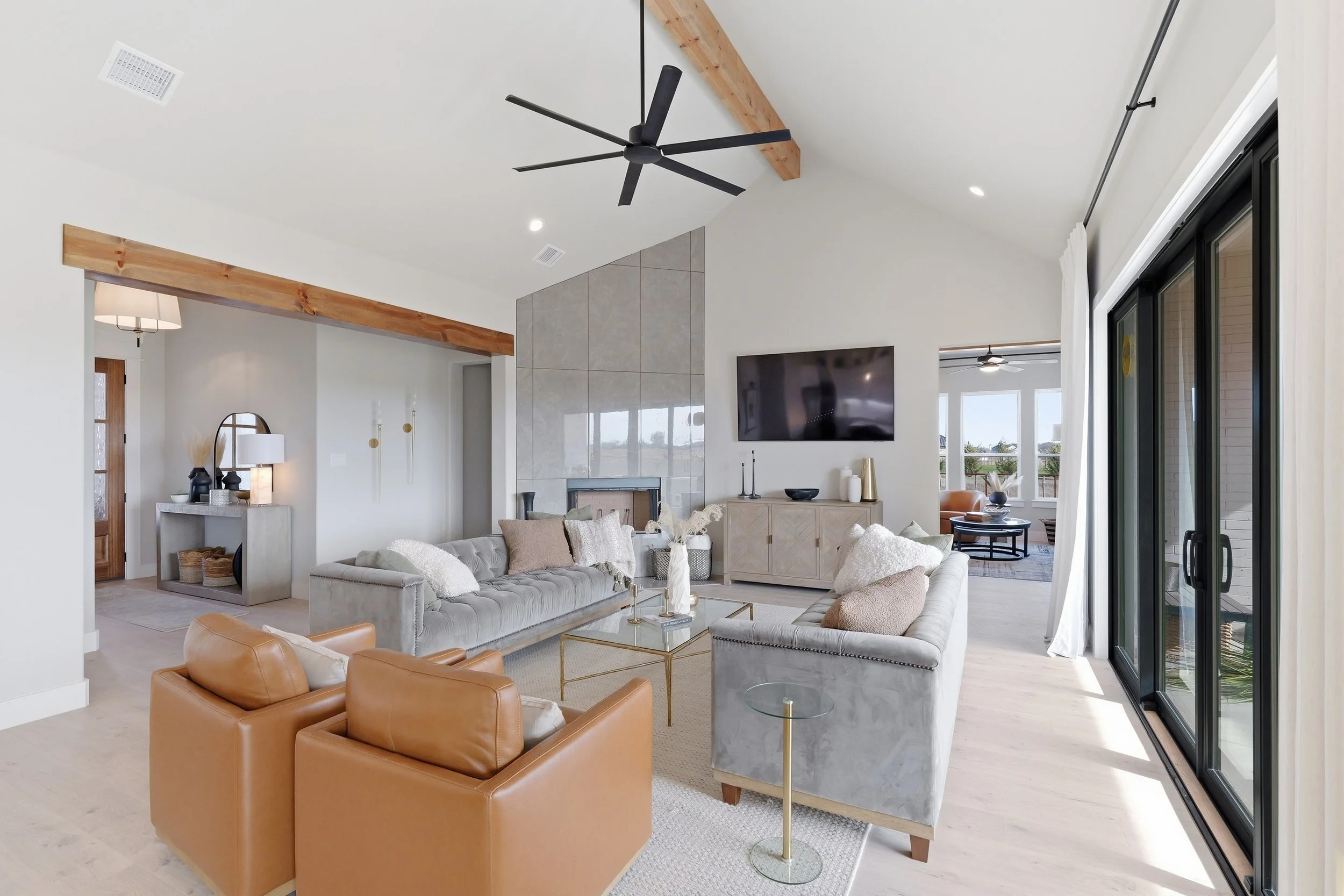Living Room.jpg