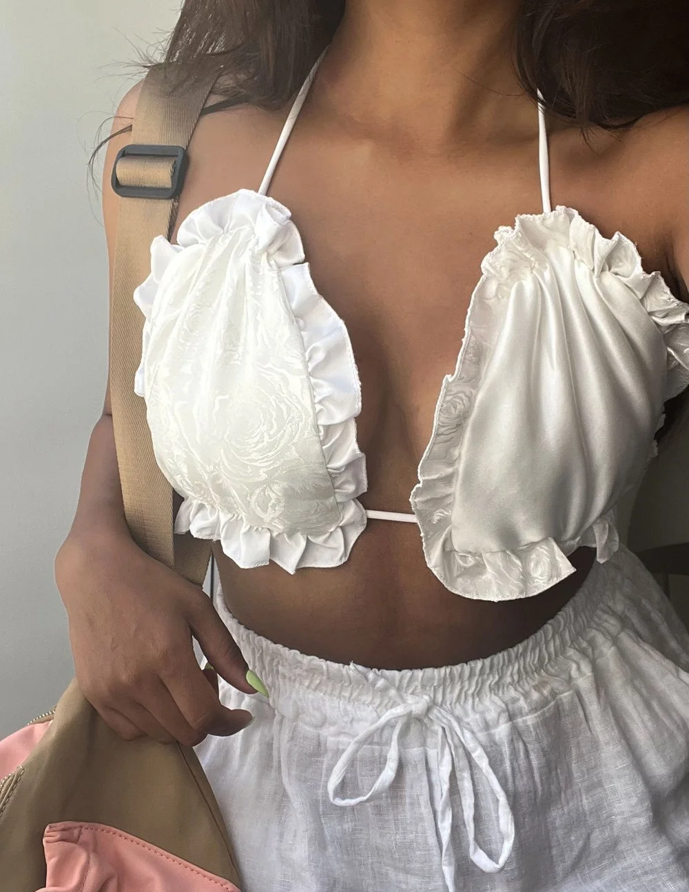 Pillow+talk+Top+white+Yllin+4.jpg