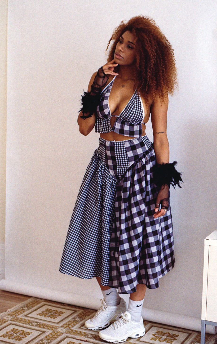 Saba+Skirt+3+BW.png