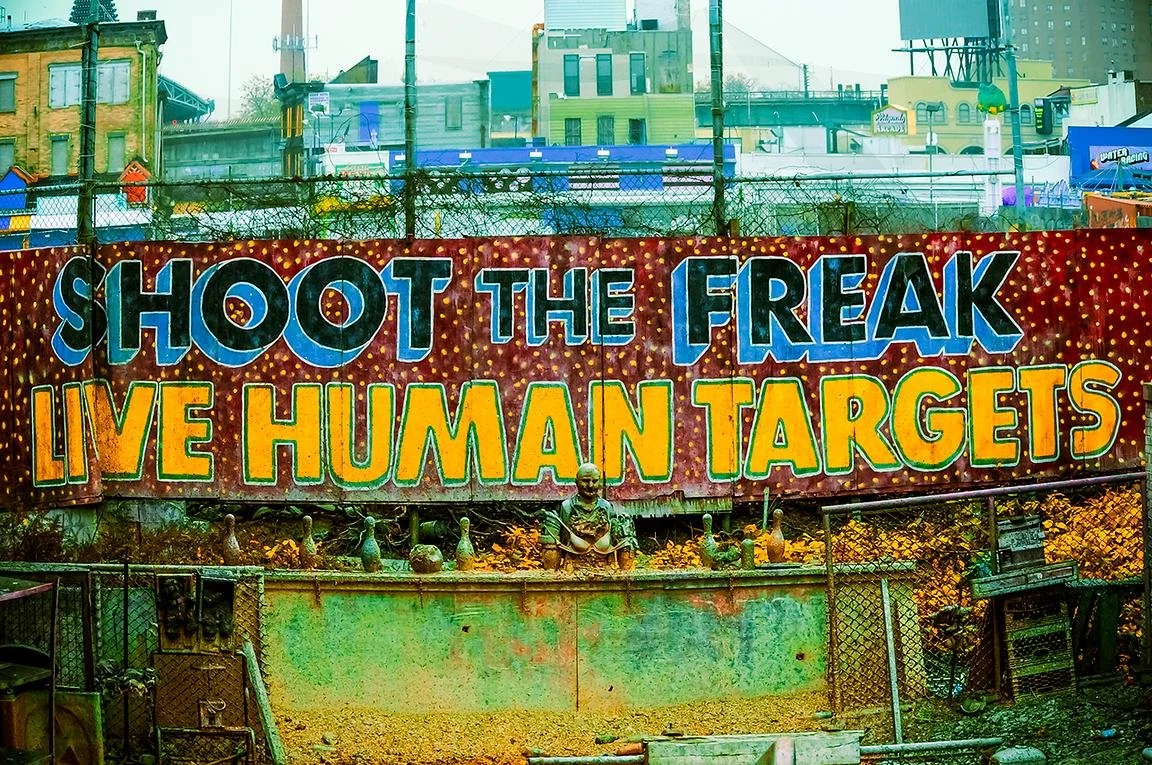 ShootTheFreak_xgaplus.jpg
