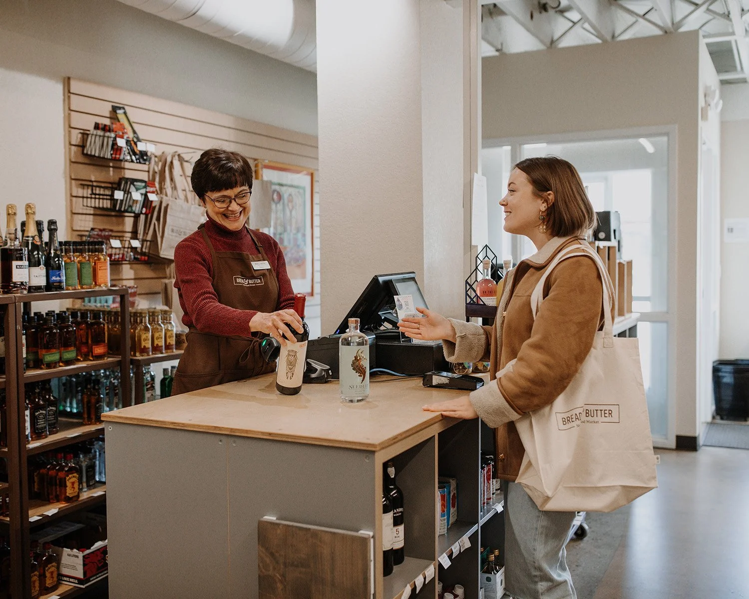 stacy-liqour-store-guest-5x4.jpg