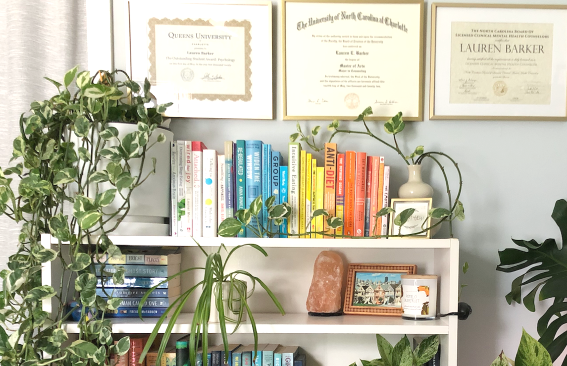 Image of an online therapy office for a therapist specializing in eating disorders, body image, trauma, and grief.