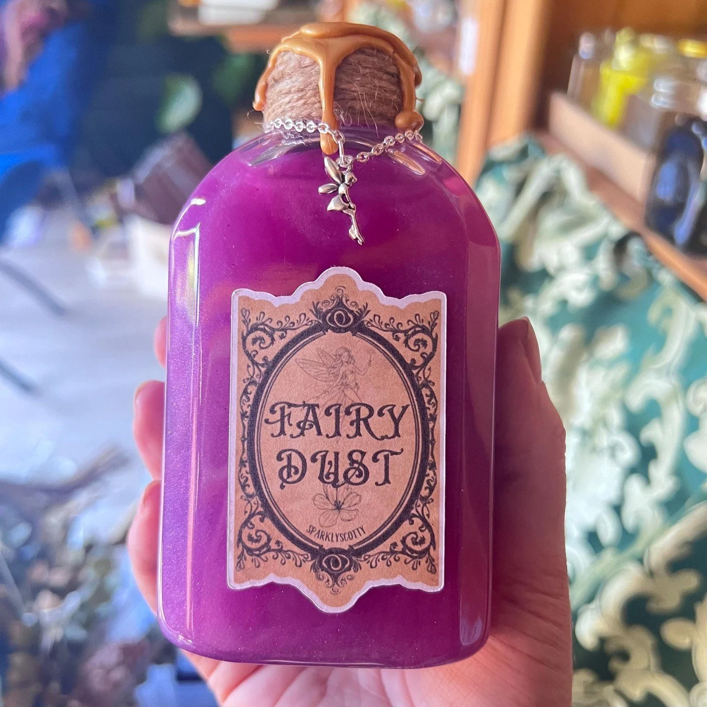 🧚&zwj;♀️✨ Sprinkle a little magic into your space with our Fairydust Decorative Potion Bottle! Perfect for the whimsical souls &amp; fairy lovers in your life. 🎁 Give the gift of enchantment today! Don't miss out - click here for more details: http