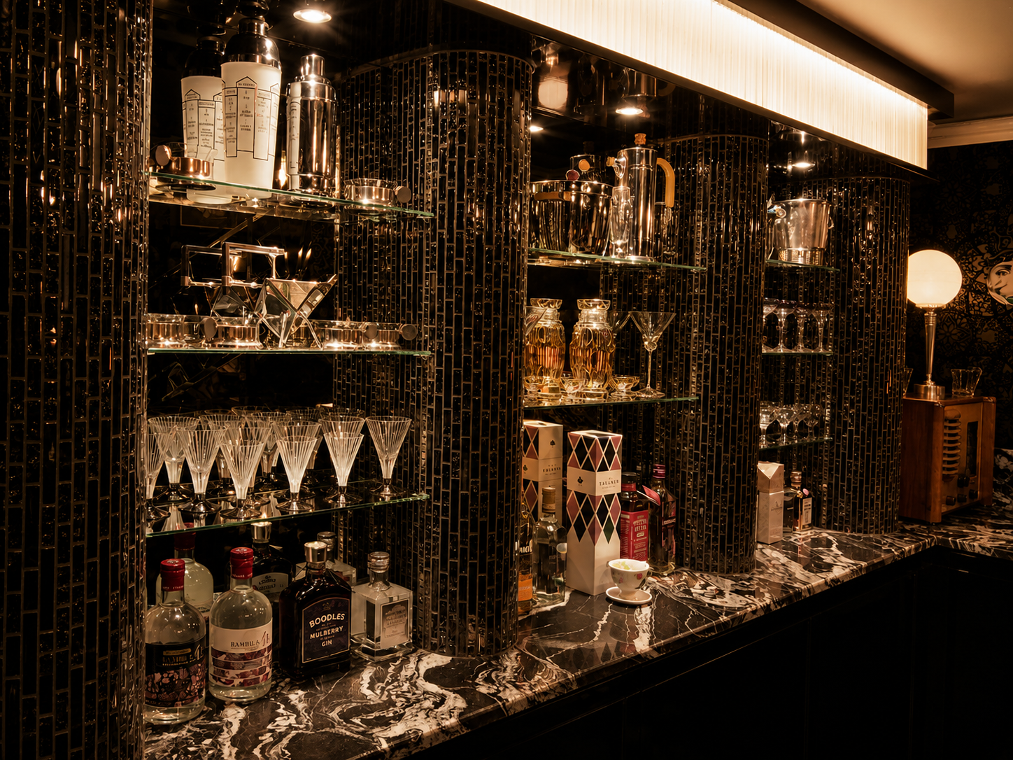 Art Deco Bar 2