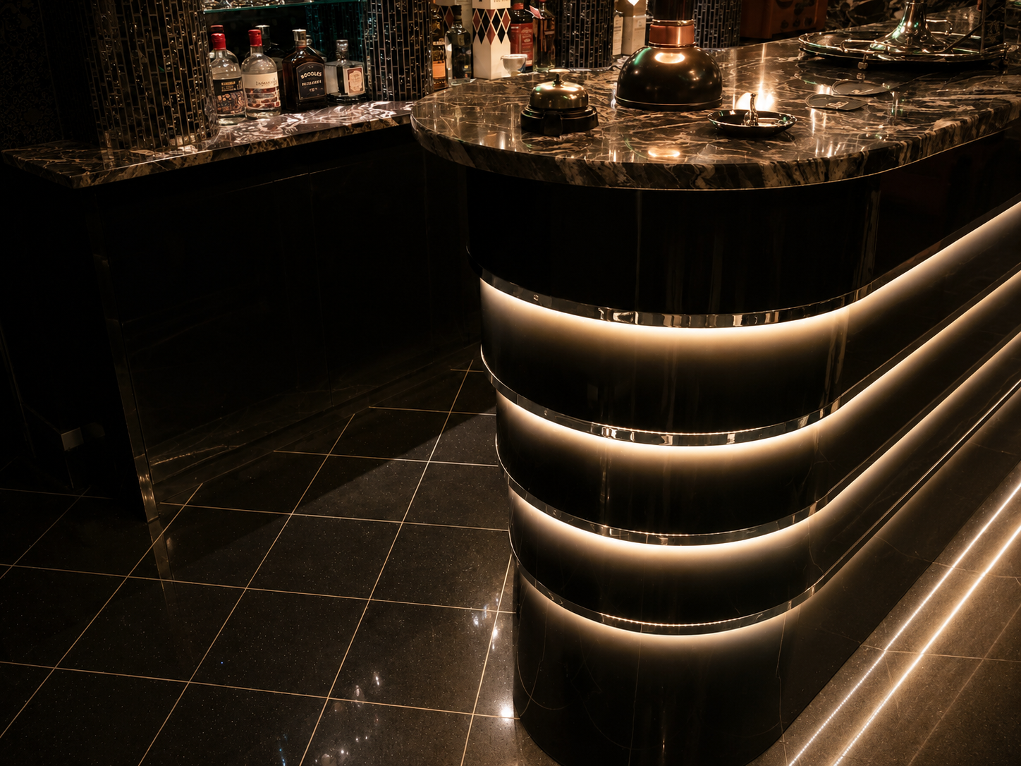 Art Deco Bar 5