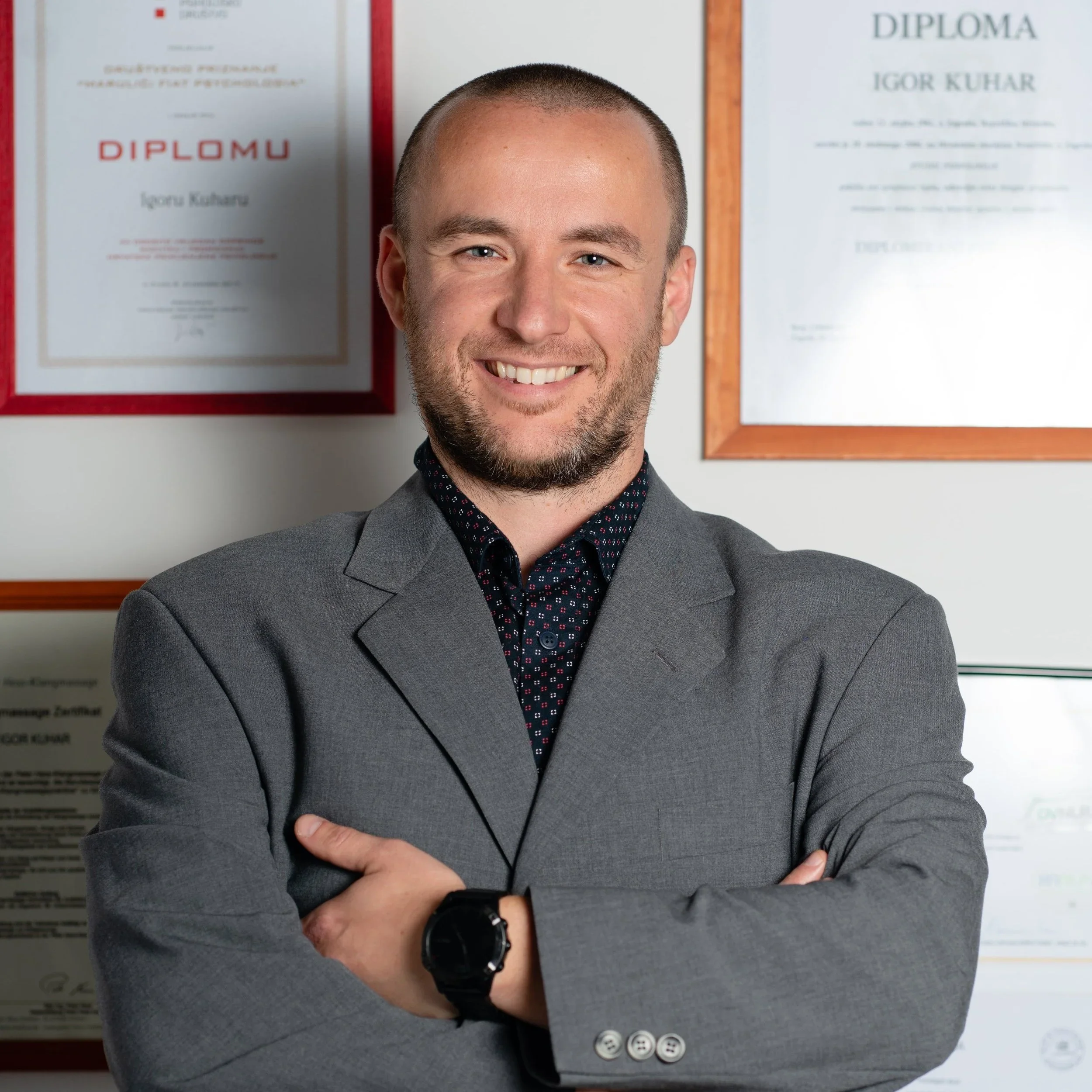 Igor Kuhar