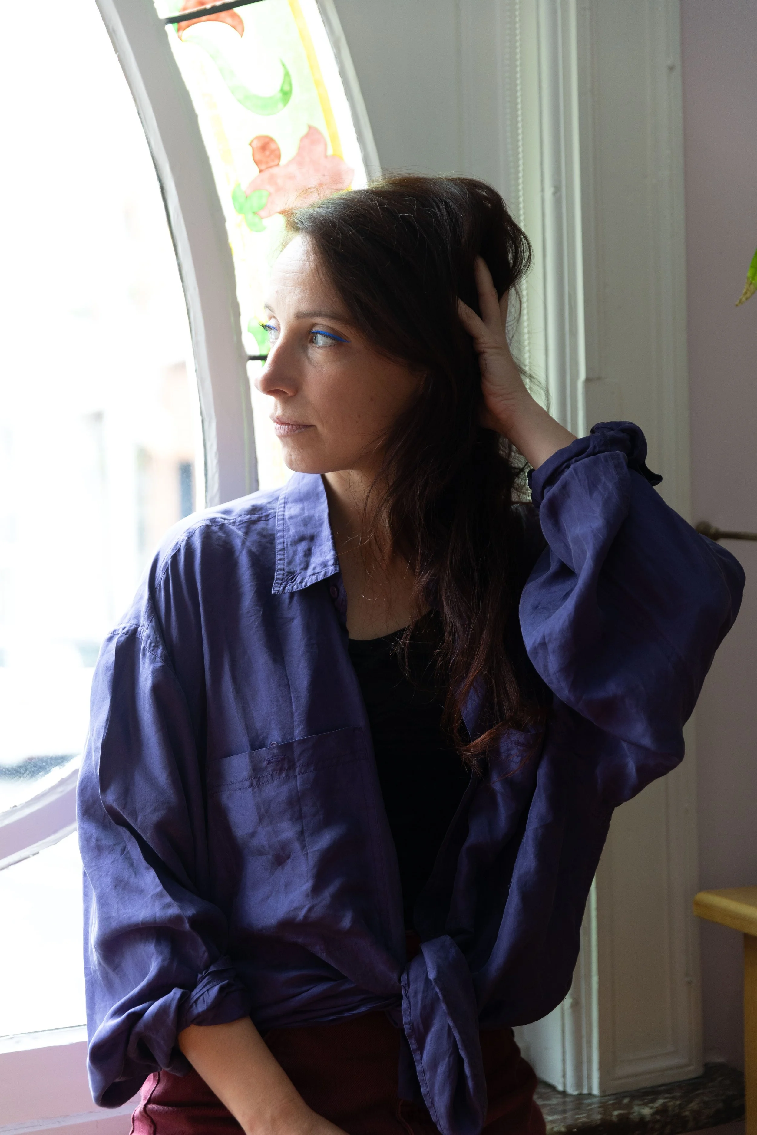Portrait d’Elise Esther, harpiste et compositrice. Photo de Victor Roussez