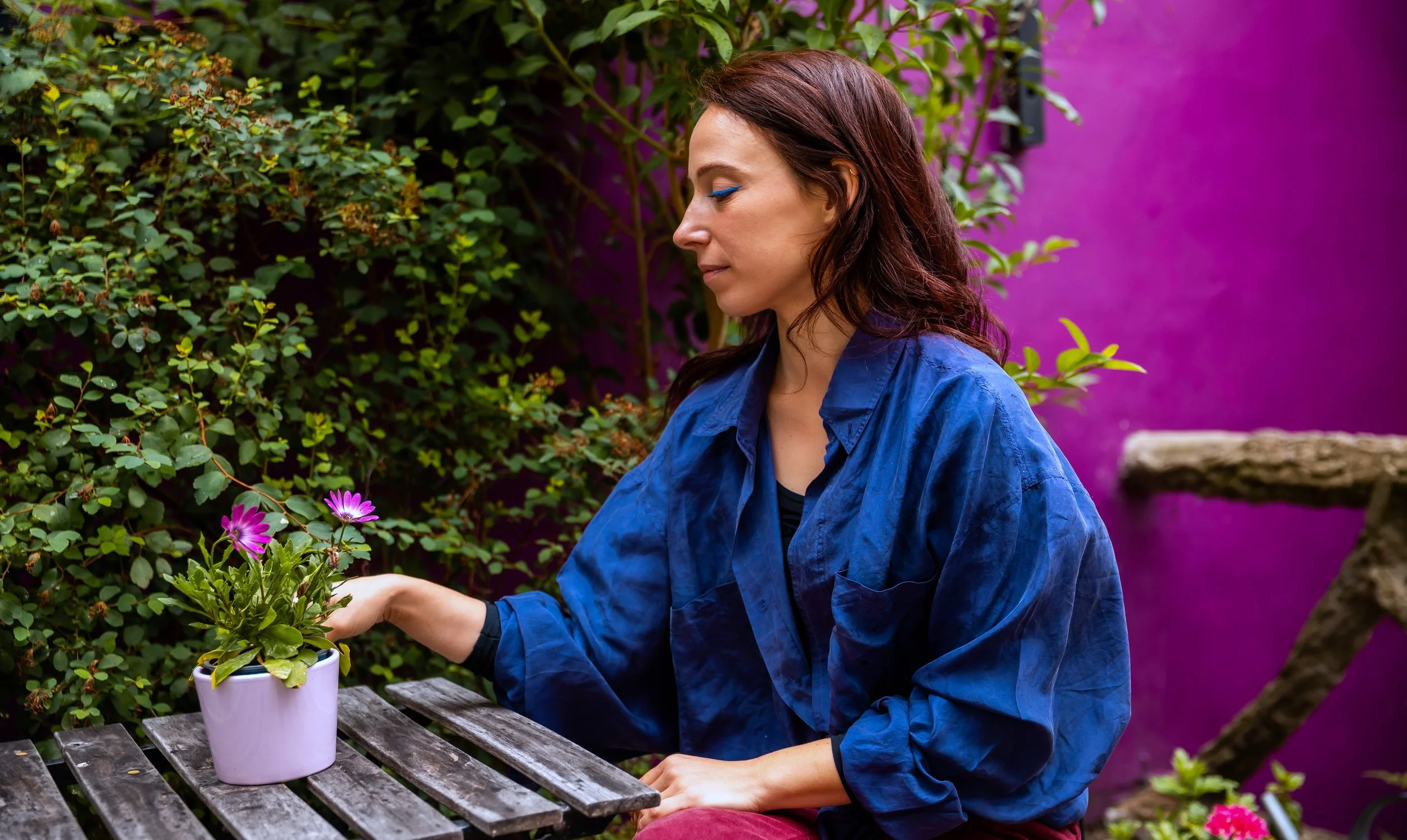Portrait d’Elise Esther, harpiste et compositrice. Photo de Victor Roussez