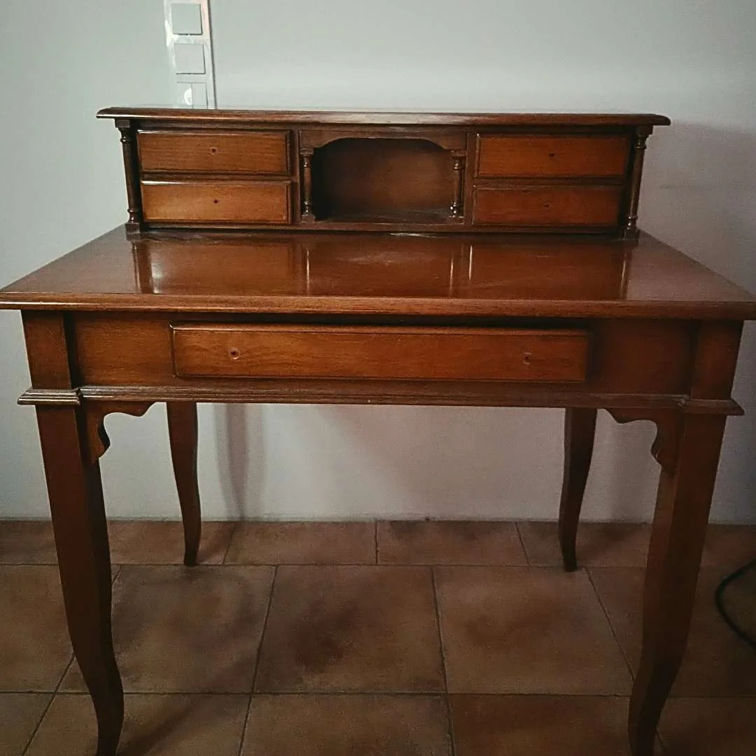 Schreibtisch Ashley vorher