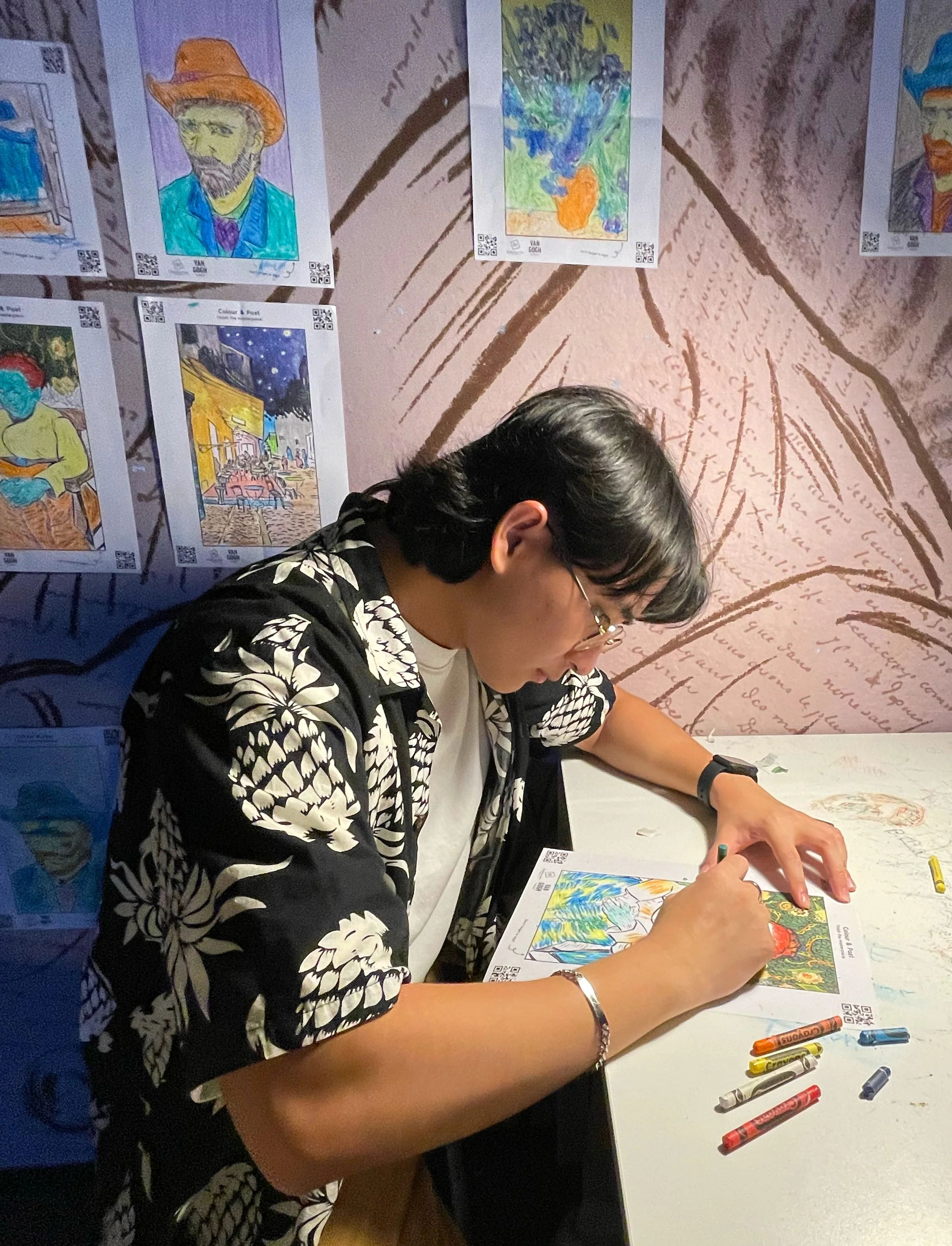 Singapore-based Art Director specialising in integrated campaigns, creative strategy, video production, print, events and AI-enhanced creative workflows.
Kittikorn Thongchim.
KITCHM