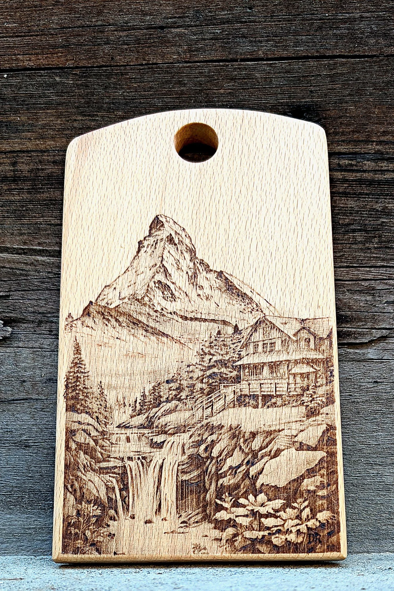 Matterhorn cutting board