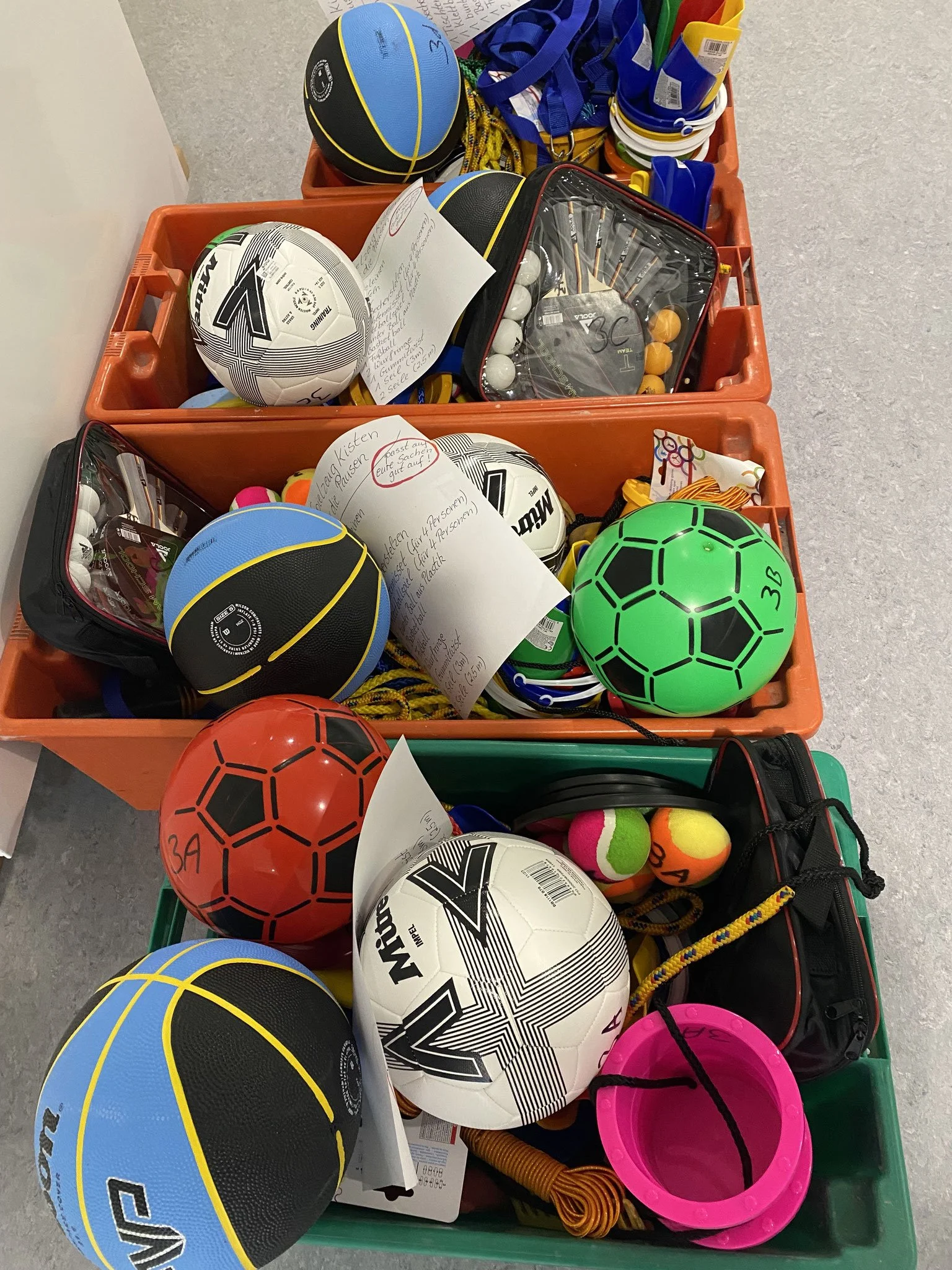 die-spielekisten-sind-wieder-gut-gefuellt.jpg