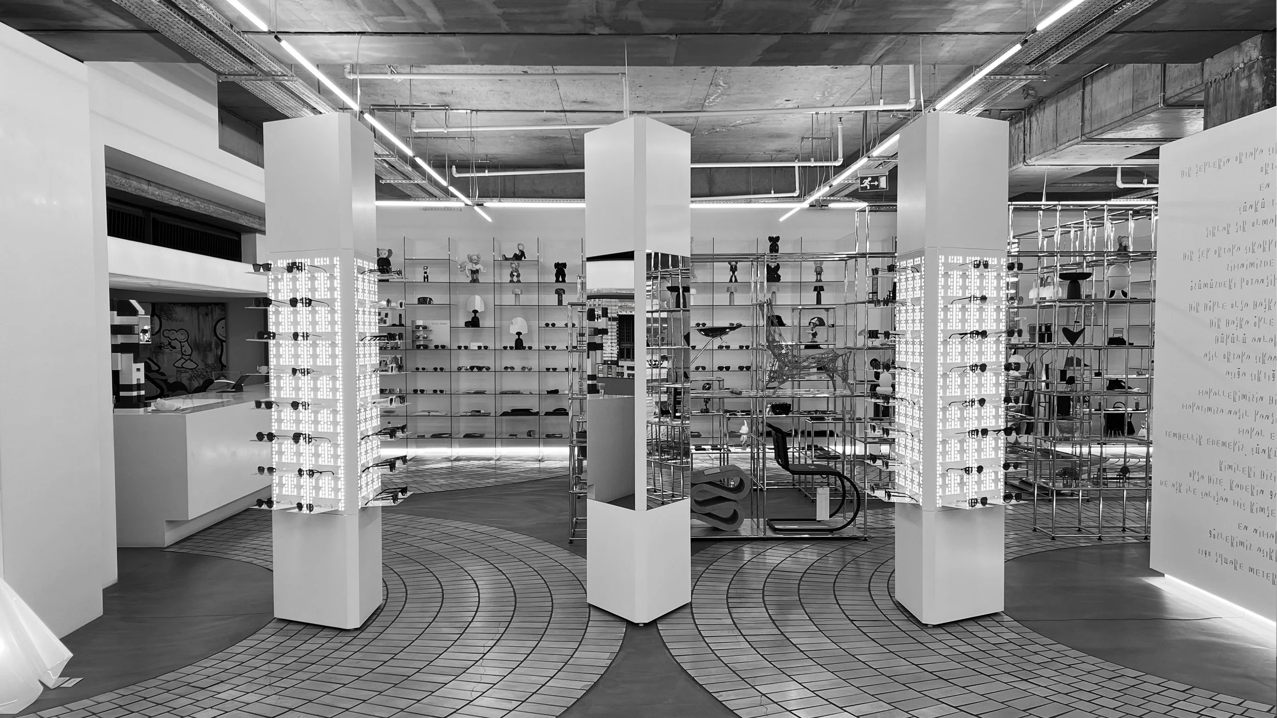 00a_01-bw.jpg