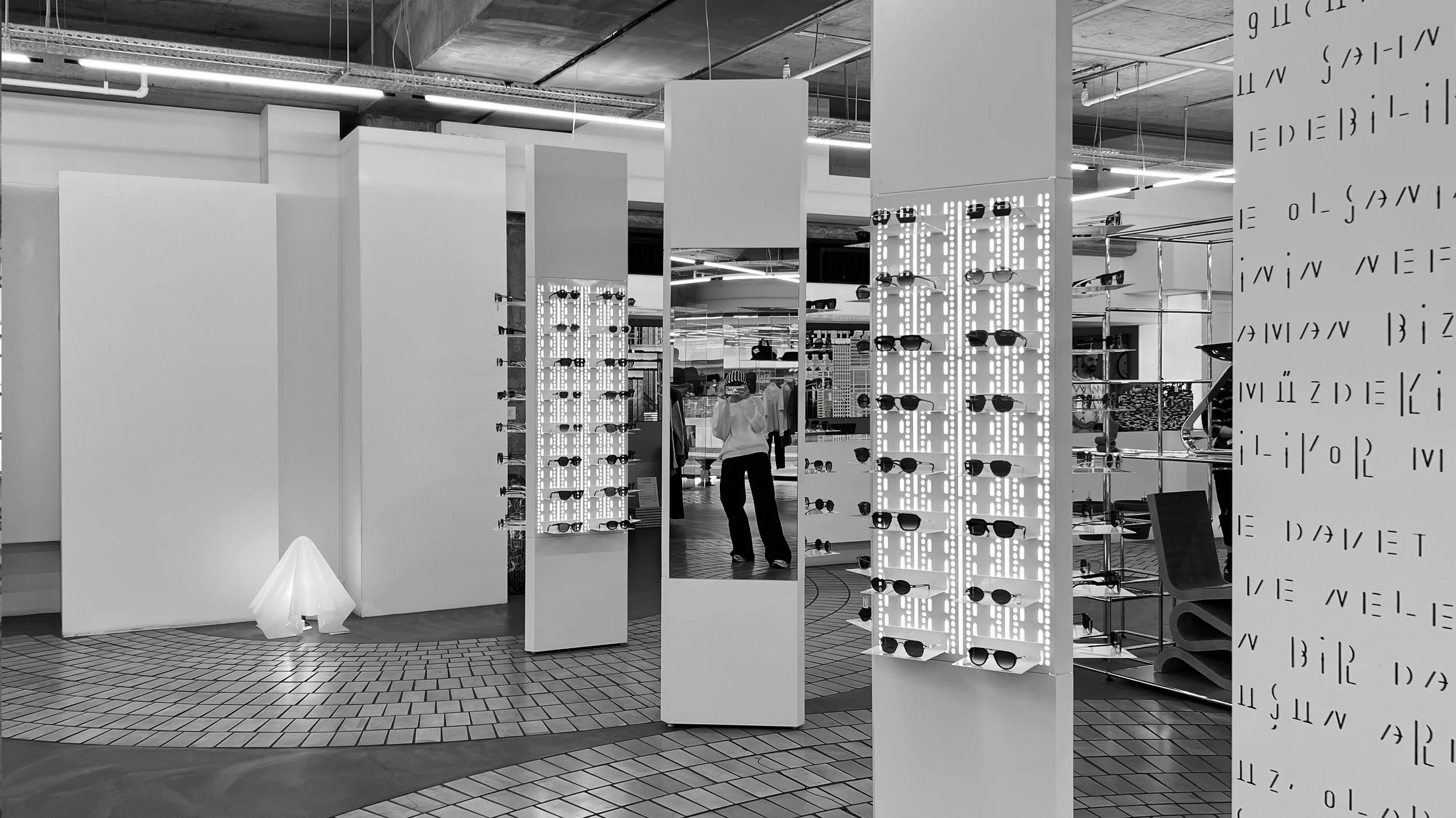 04a-bw.jpg