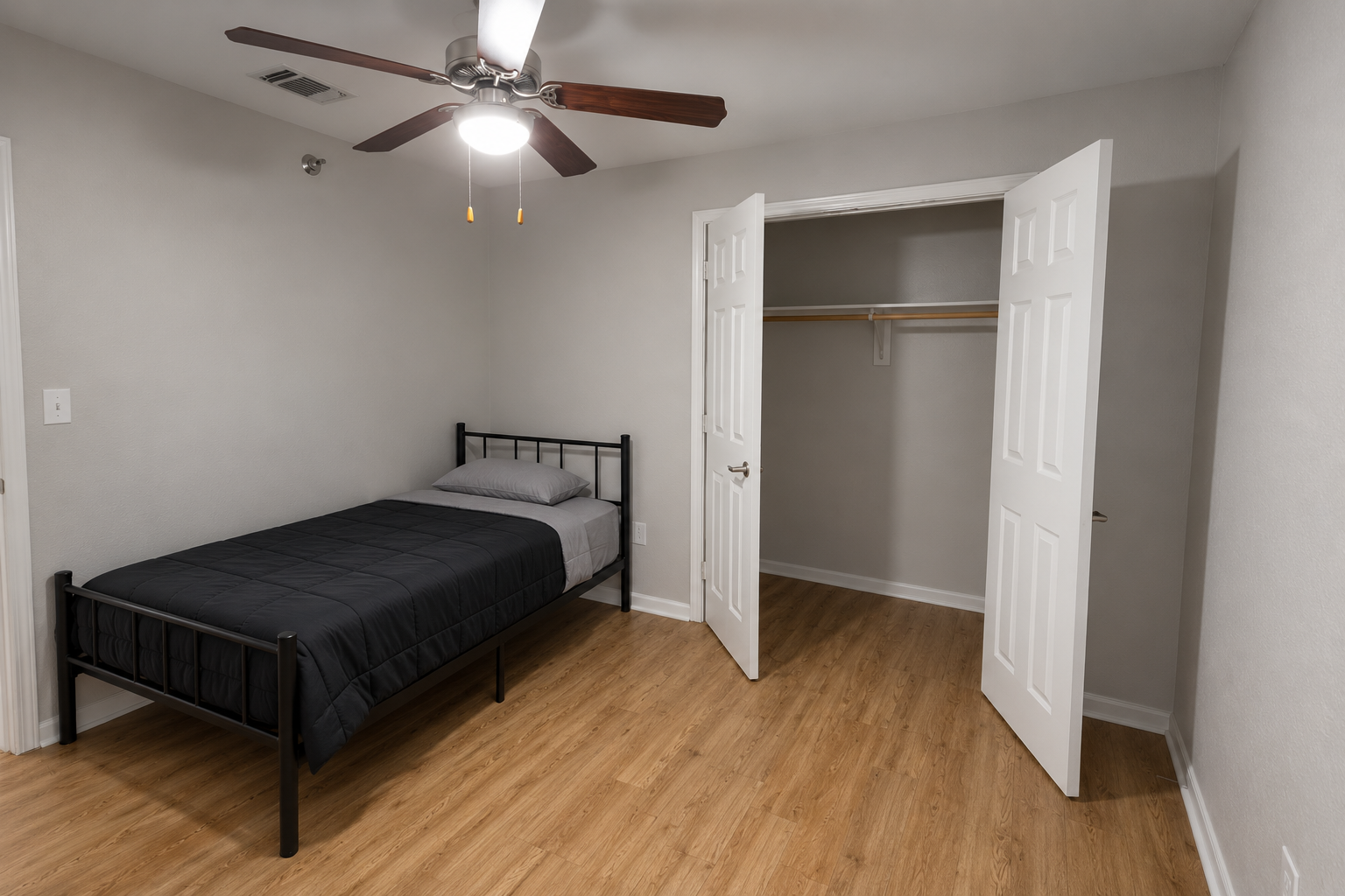 Large Spacious Bedrooms