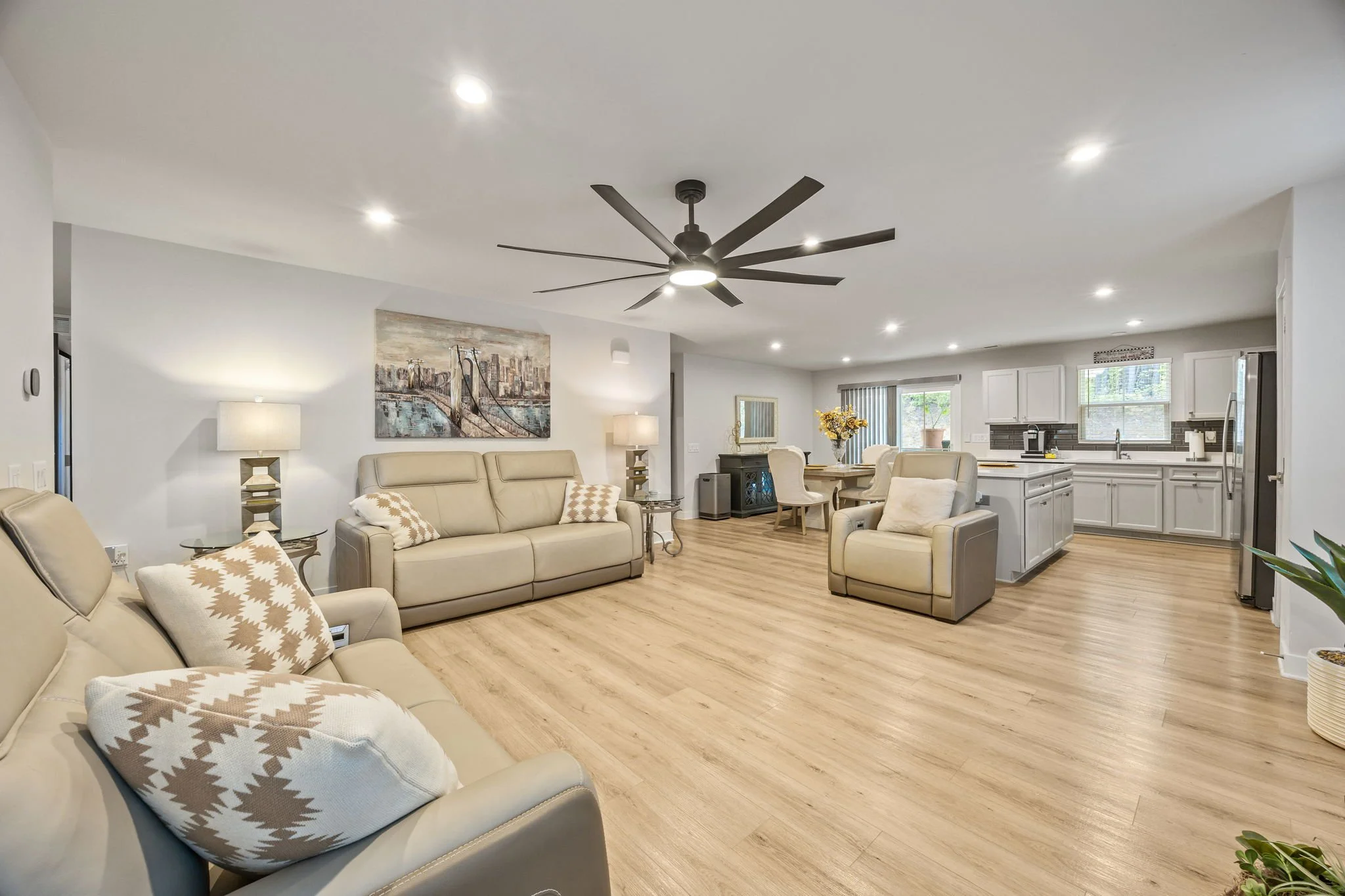 Living Room.jpg