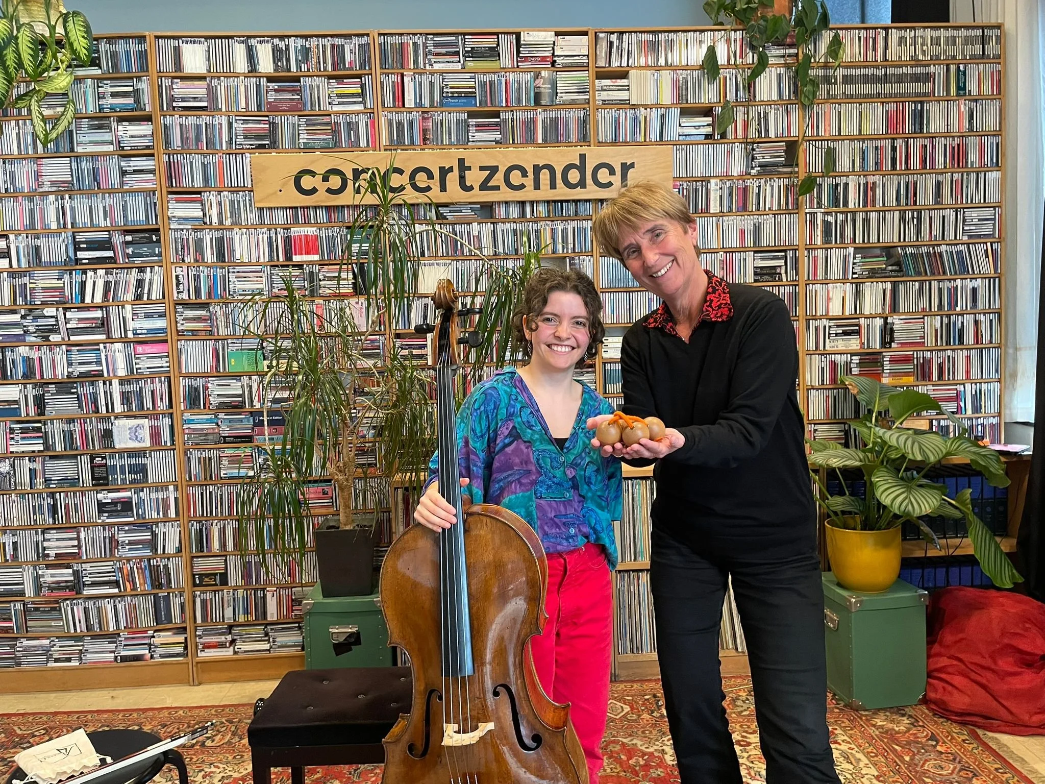 LIVE SOLO PERFORMANCE AT CONCERTZENDER RADIO