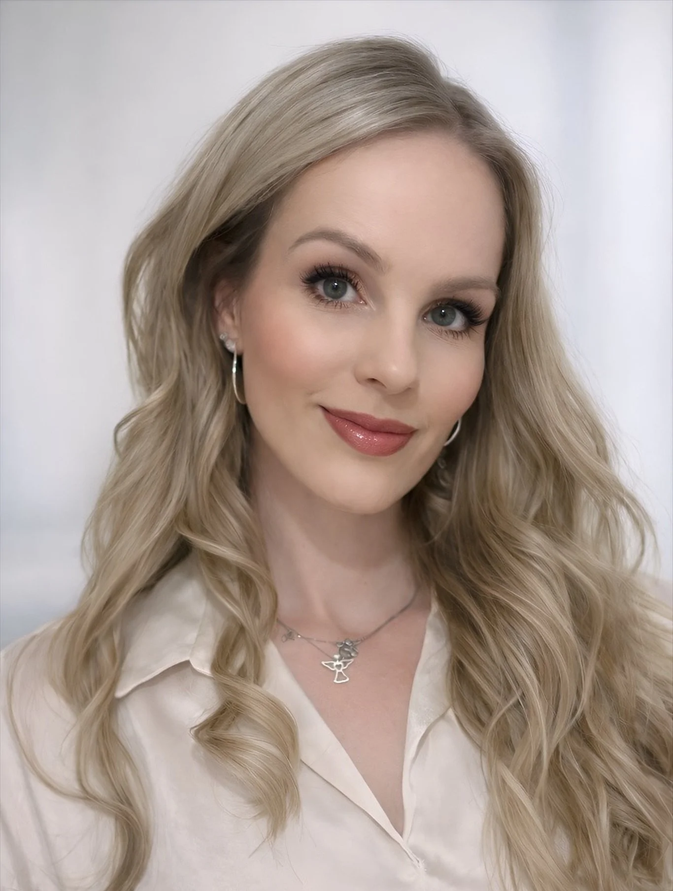 Dr Erika Filova HCPC Registered Counselling Psychologist and CAT Practitioner