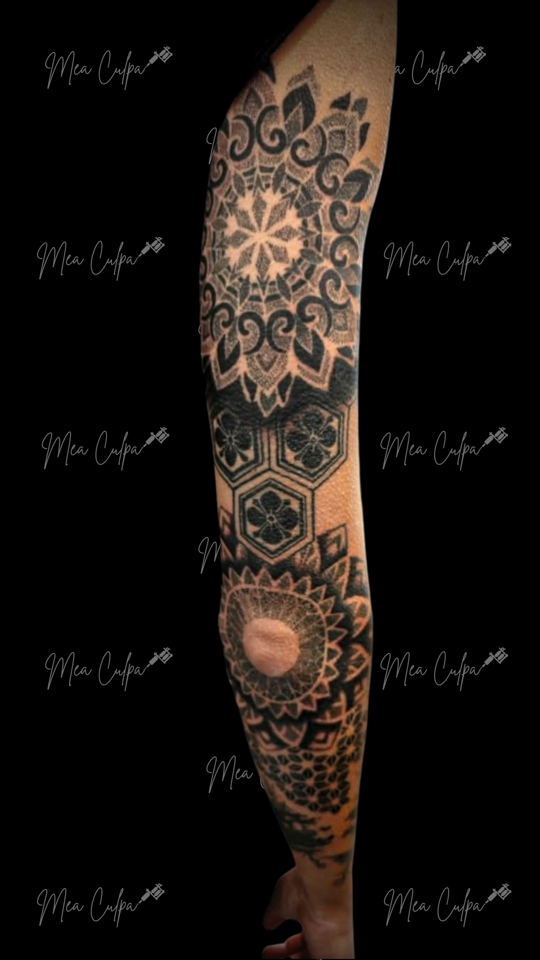 Dotwork Mandala Fullsleeve