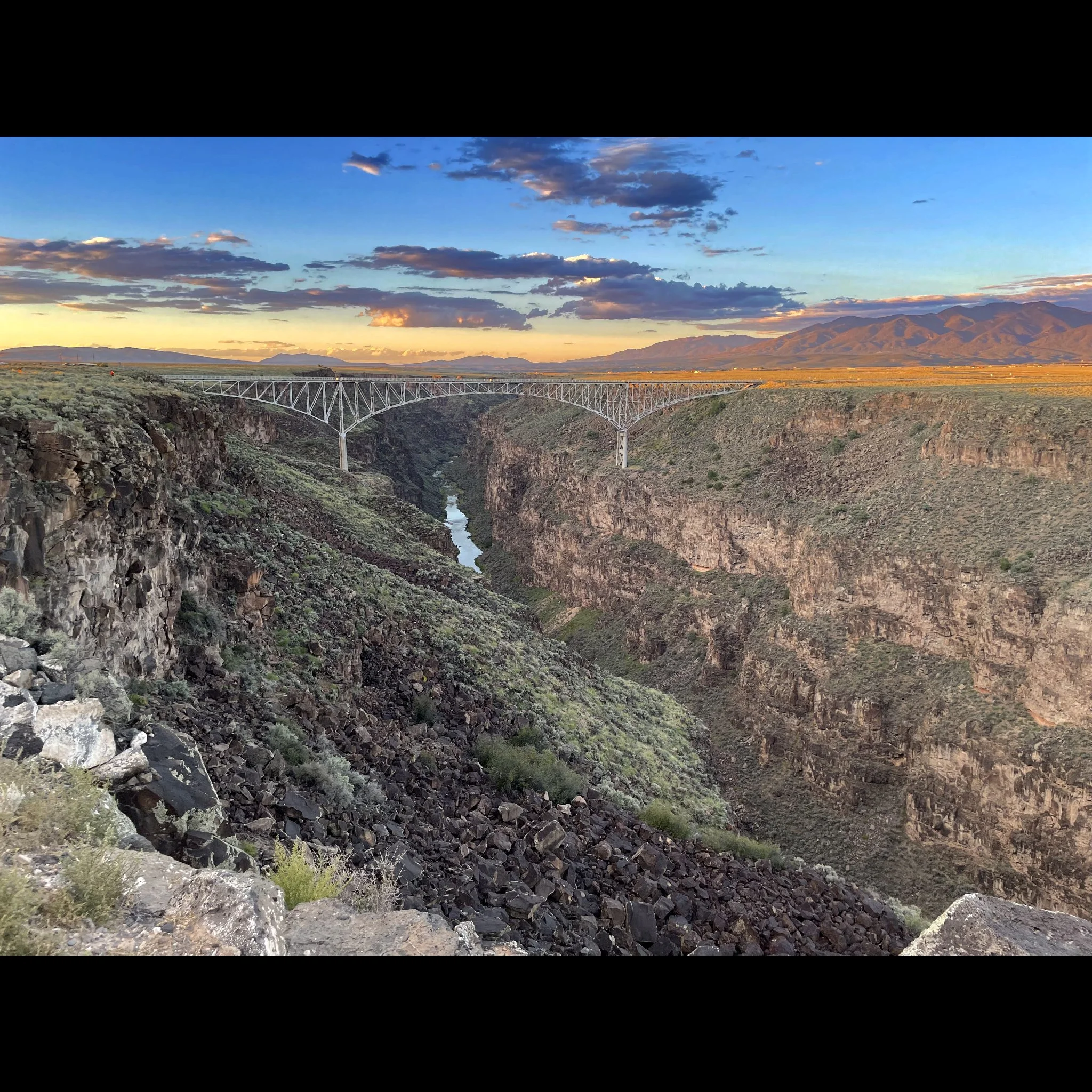 Rio-grande-gorge-bridge.jpg
