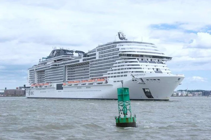 MSC MERAVIGLIA, New York Harbor, NY, 2025 (Stuart Gewirtzman)