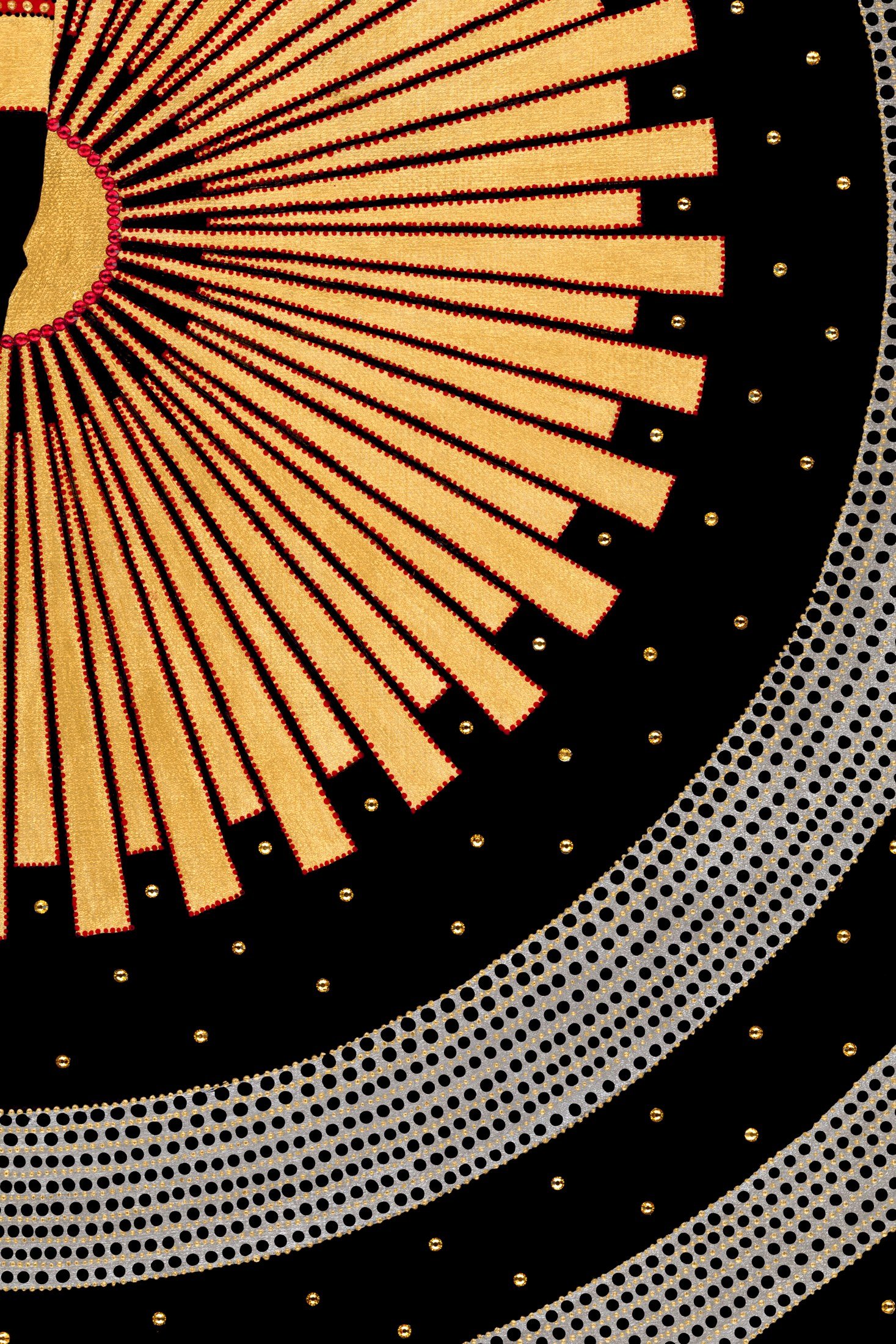 gold-black-day-night-detail-closeup.jpg