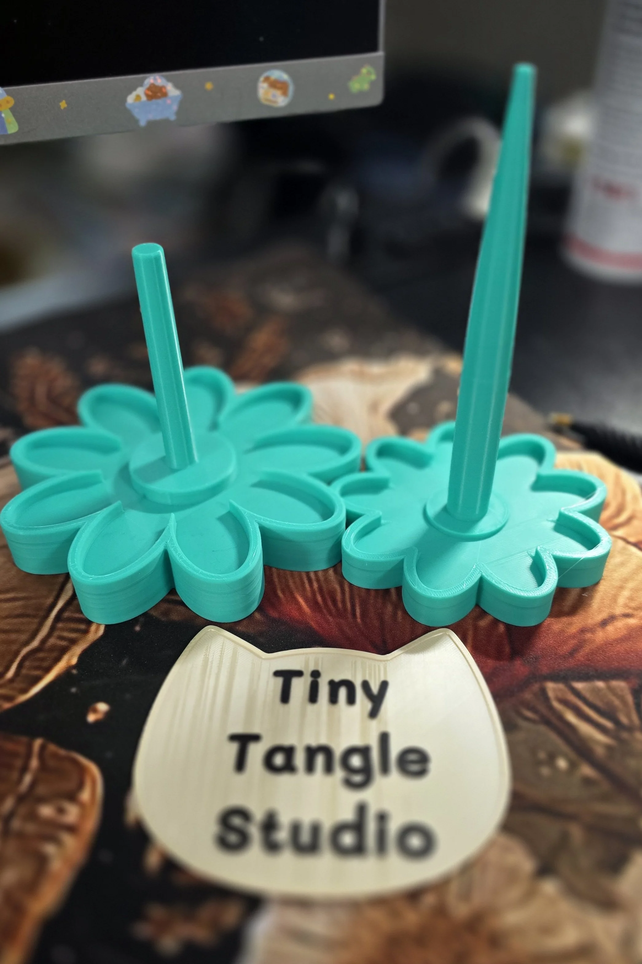 Flower Spinner 3.jpg