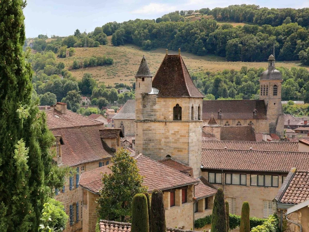 Conciergerie Airbnb dans le Lot : comment ça marche et combien ça rapporte ?