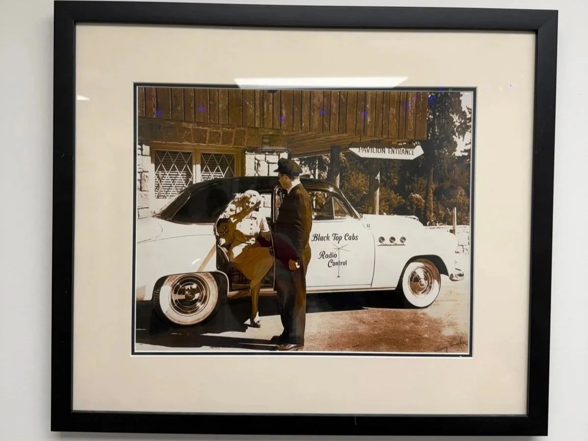 A piece of Black Top & Checker Cab history: Marilyn Monroe pictured with a Black Top cab.
