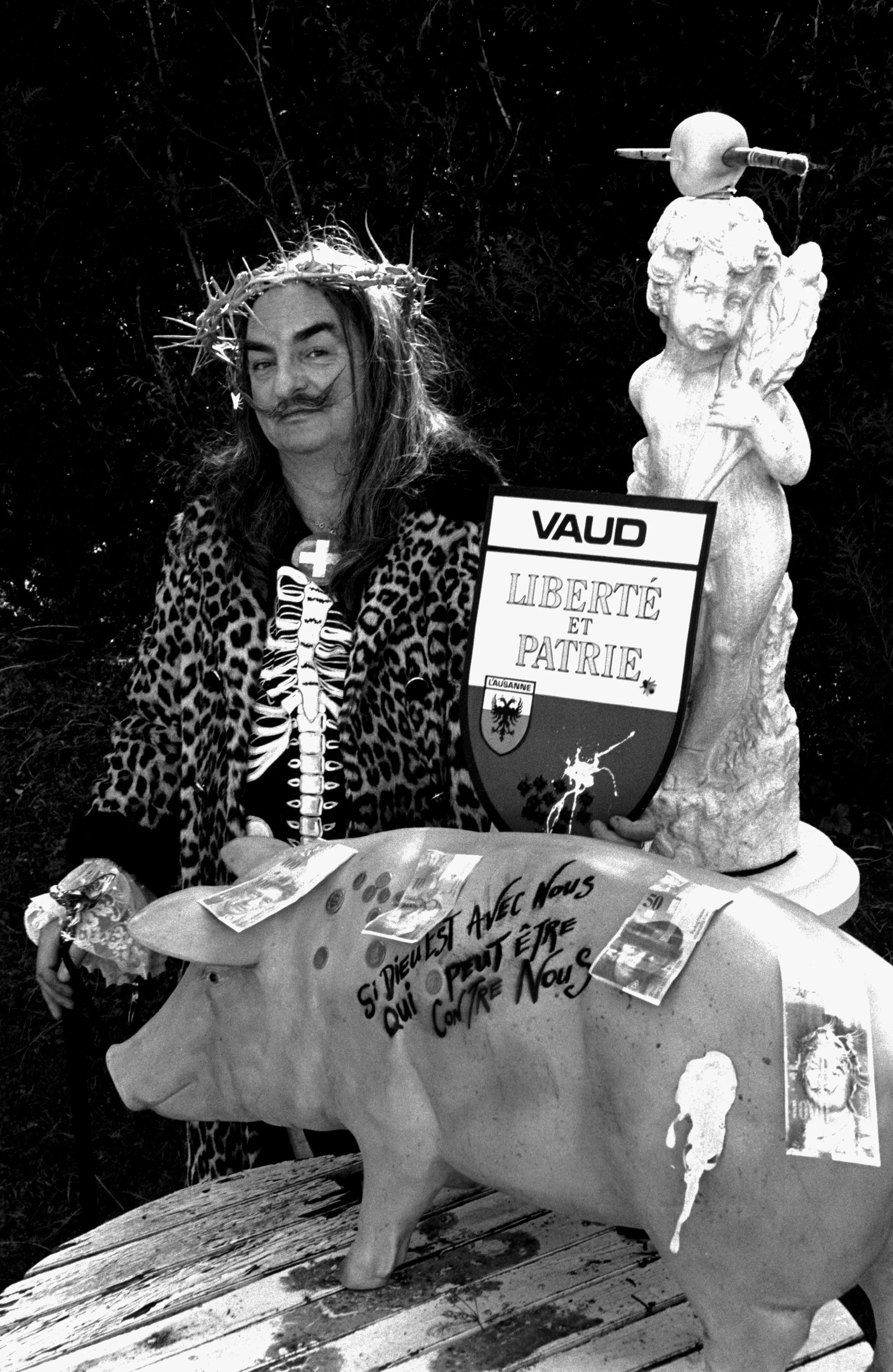 Jean-Müller von Rohrbach aka the fake Dali, at his home in Lausanne 2006
