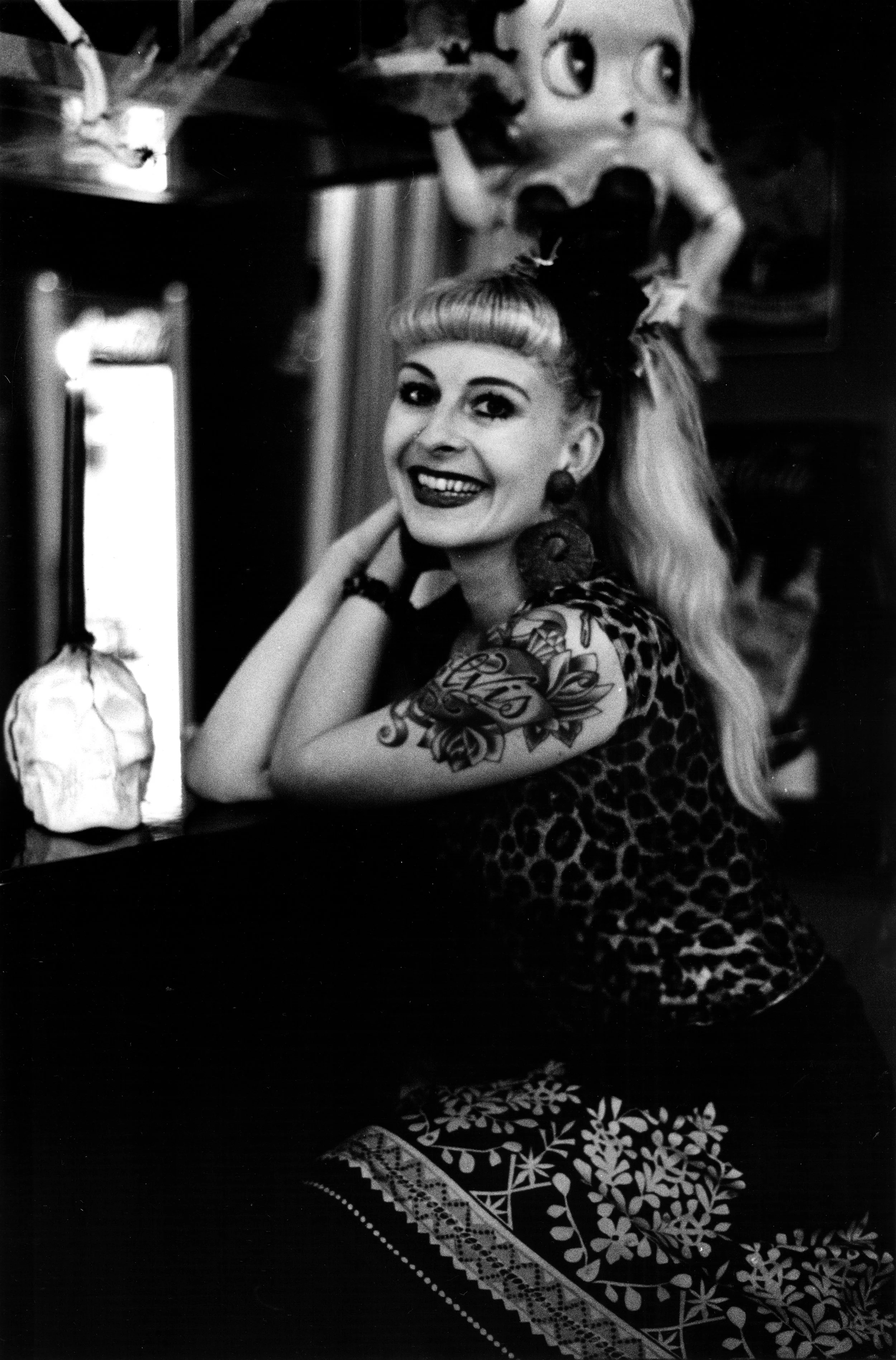Valentine Jacquier in her pub : 'Elvis et Moi', Fribourg 2006