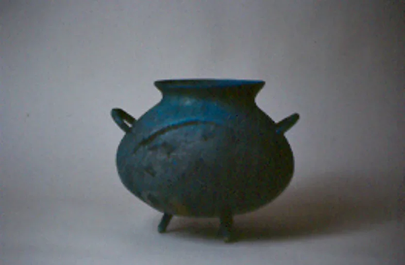  Tripod 
 Bronze 