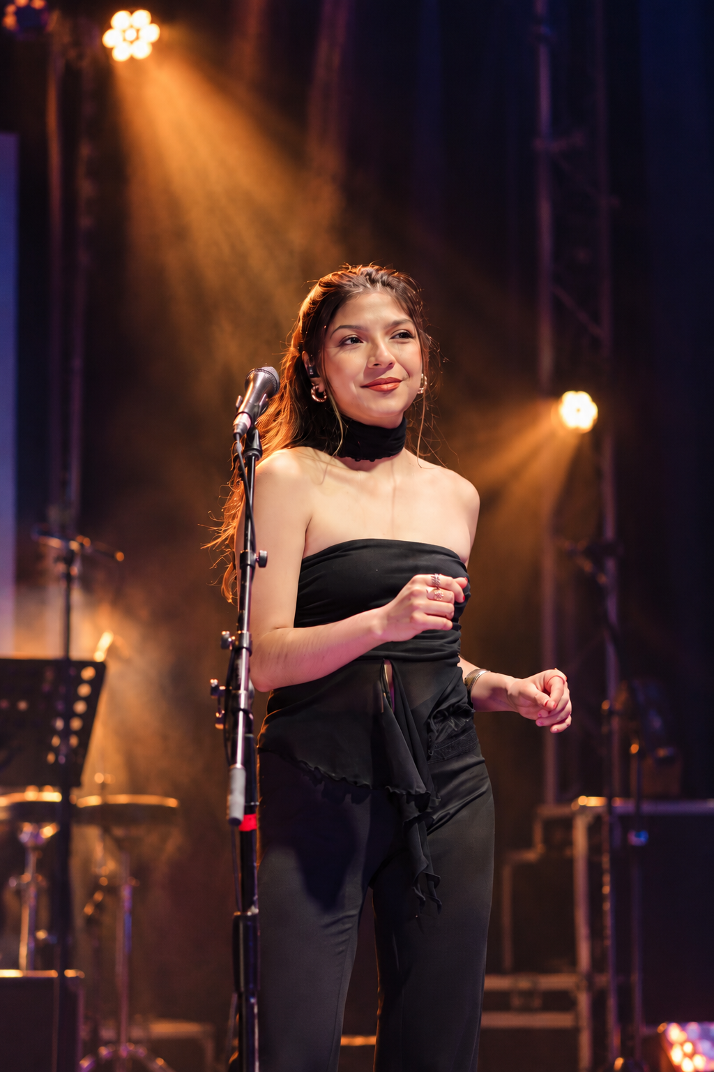 ISIDORA CASTILLO
Cantante · Intérprete
MHP Sessions ·  Orquesta SonaSeka  · Orquesta Filarmónica de Antofagasta 