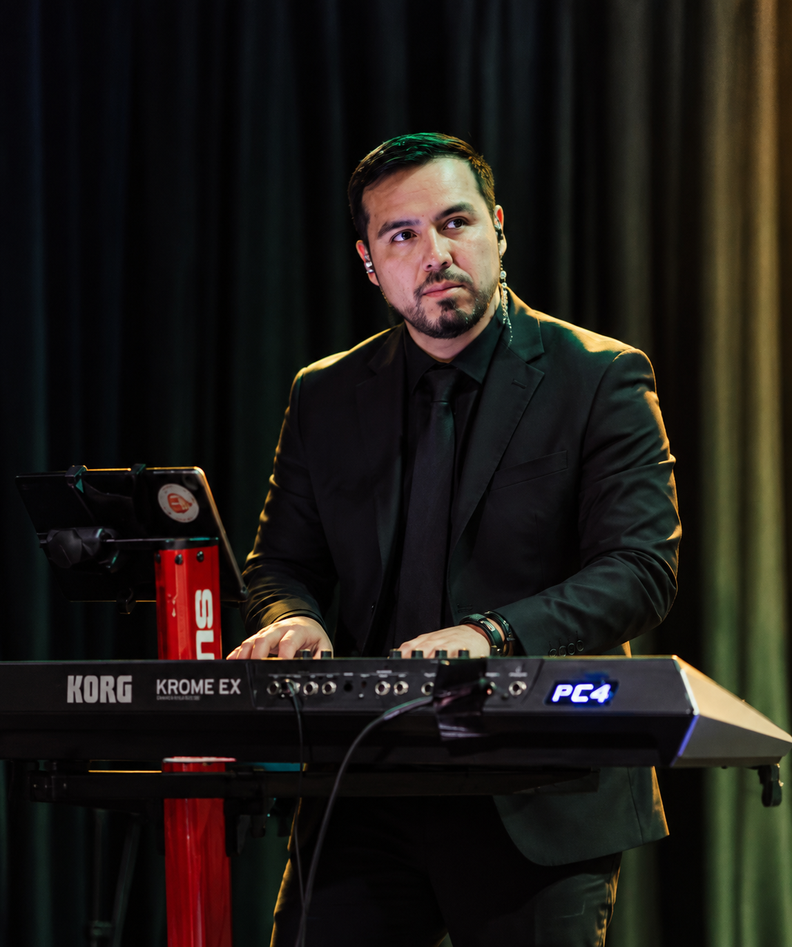 PATRICIO ROJAS
Pianista · Músico de sesión
MHP Sessions