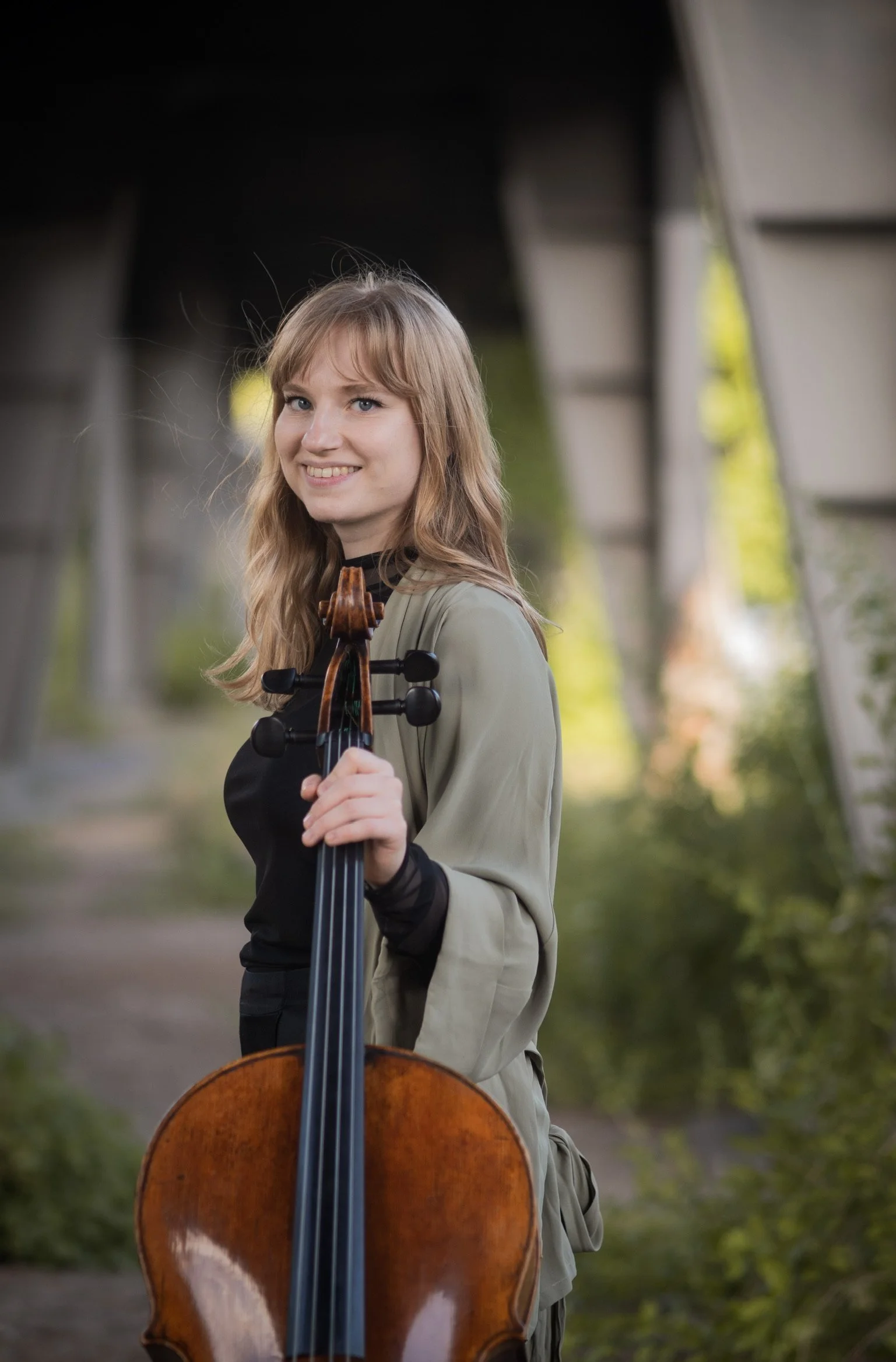 Kristina Winiarski, cello