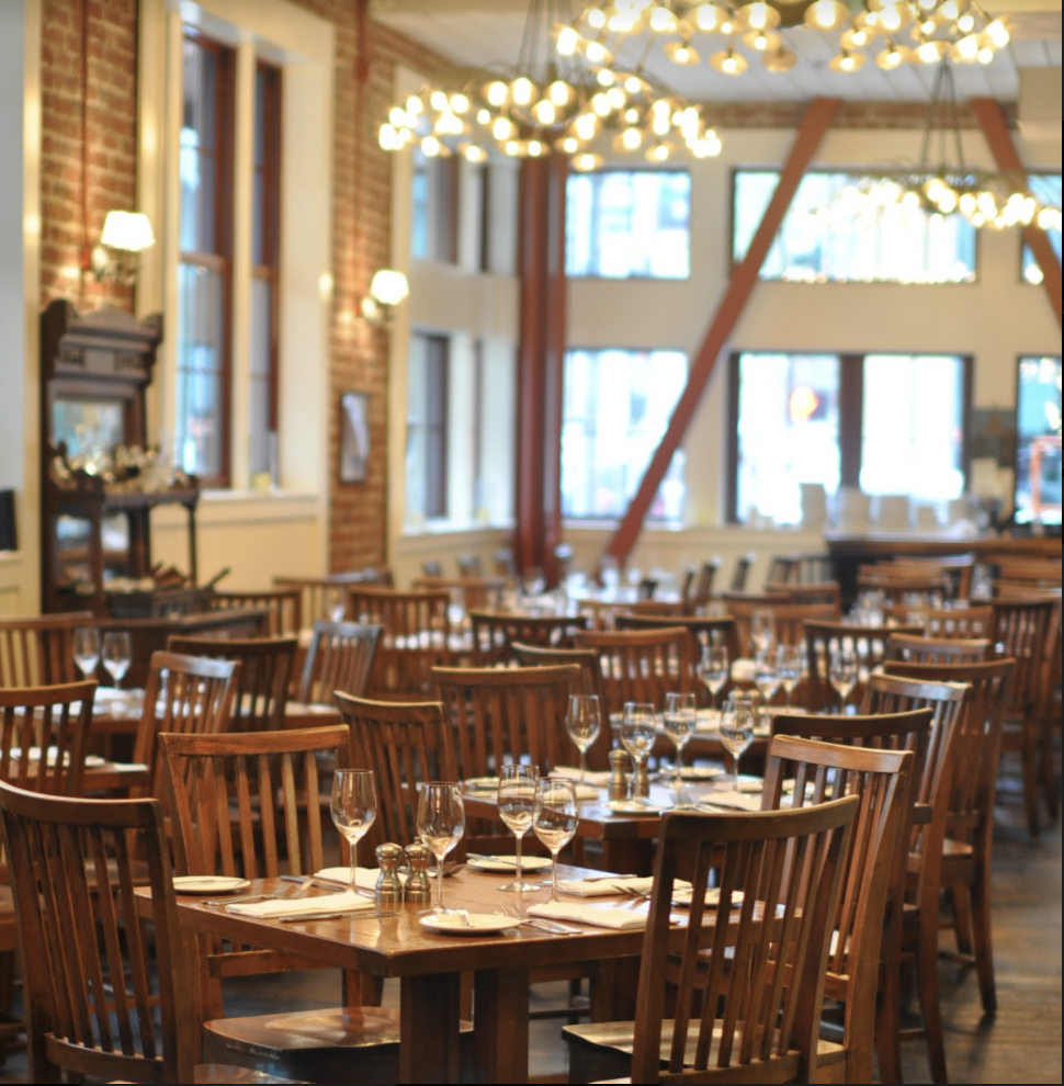 Tertulia Returns to Town Hall 