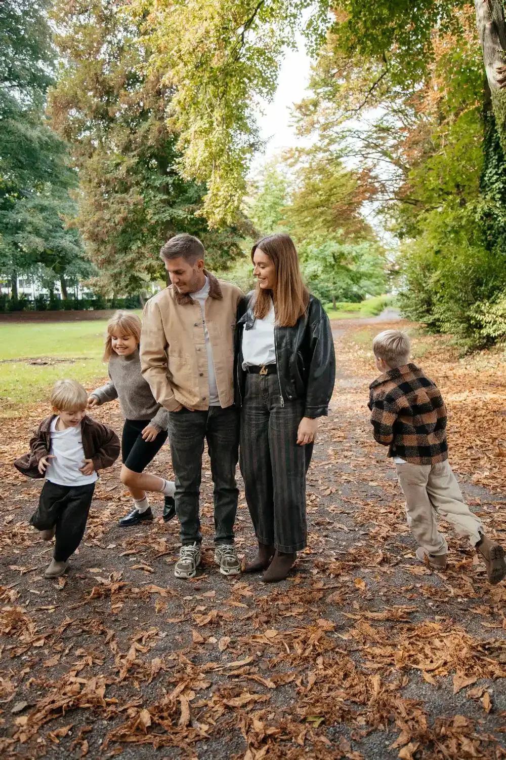 photographe-famille-tournai-jardin-de-la-reine (53).webp