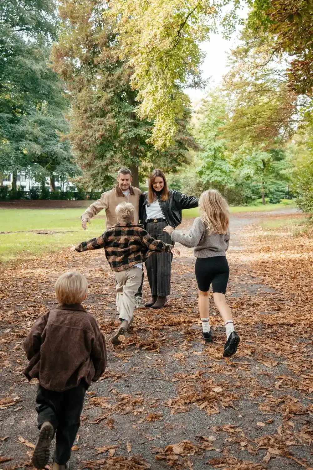 photographe-famille-tournai-jardin-de-la-reine (55).webp