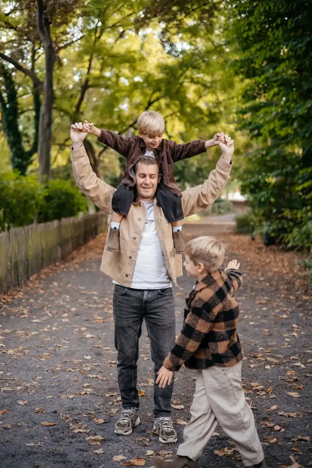 photographe-famille-tournai-jardin-de-la-reine (18).webp