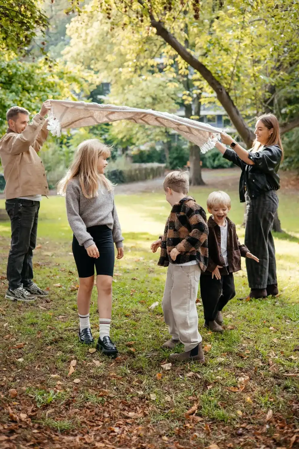 photographe-famille-tournai-jardin-de-la-reine (43).webp