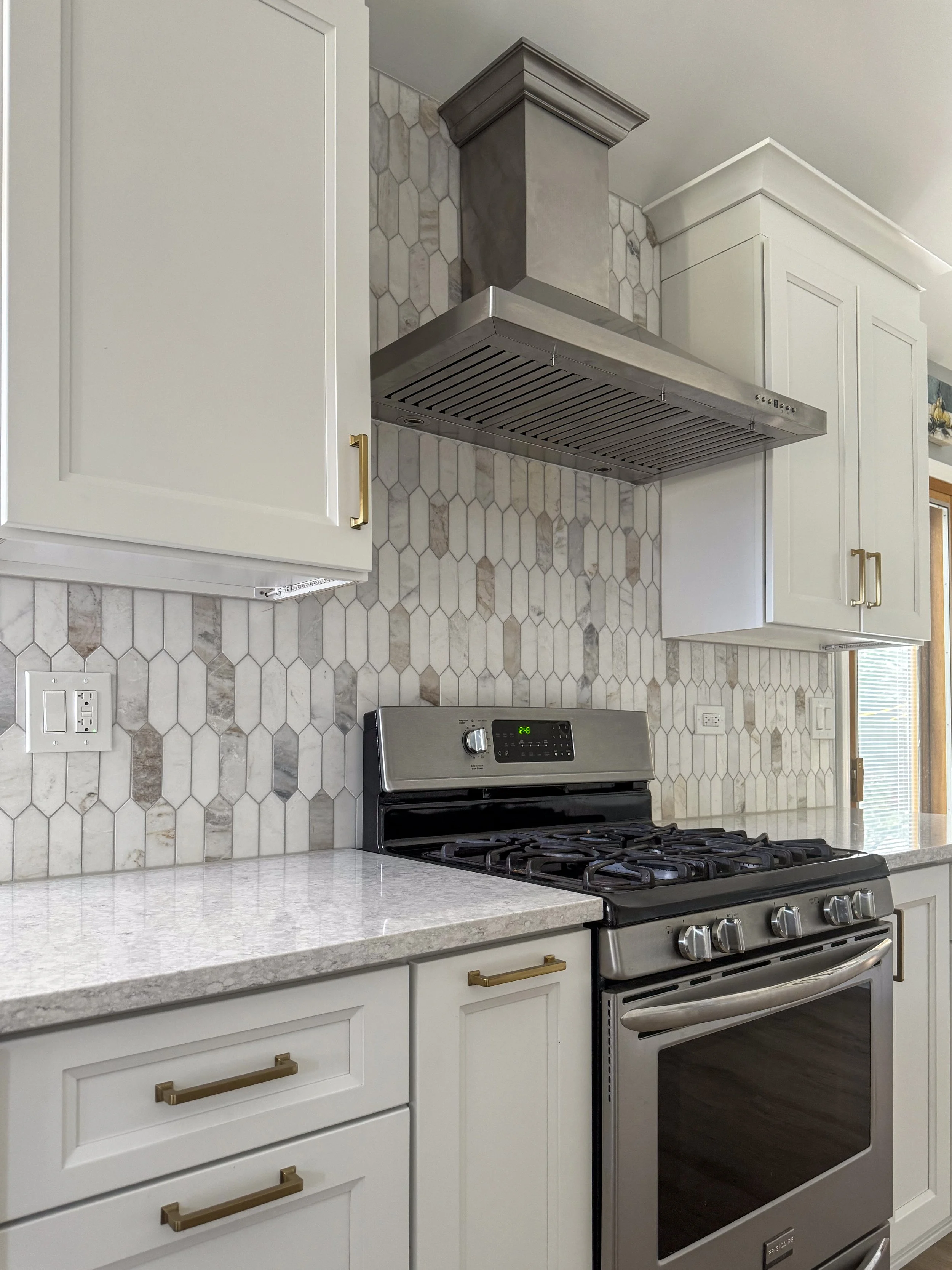 Cool-Toned Kitchen Refresh
