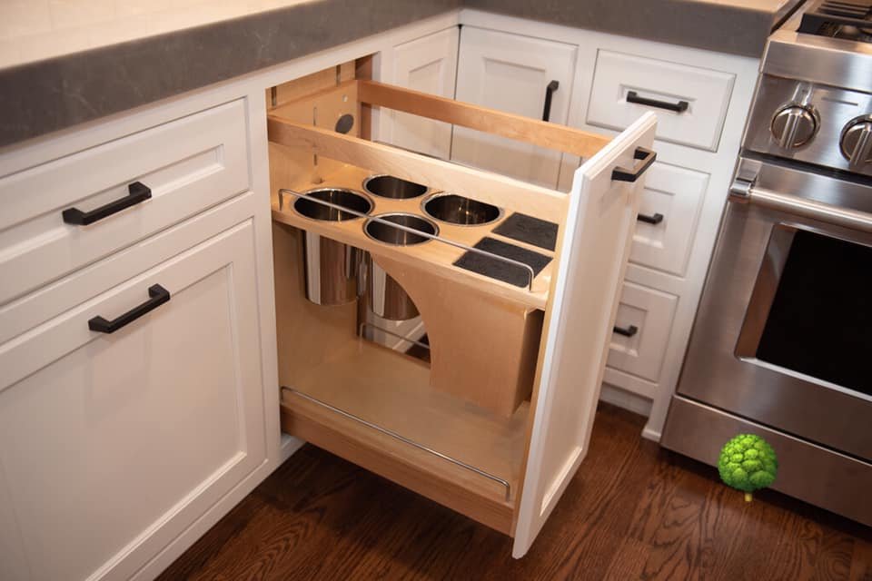 Utensil Pull-Out
