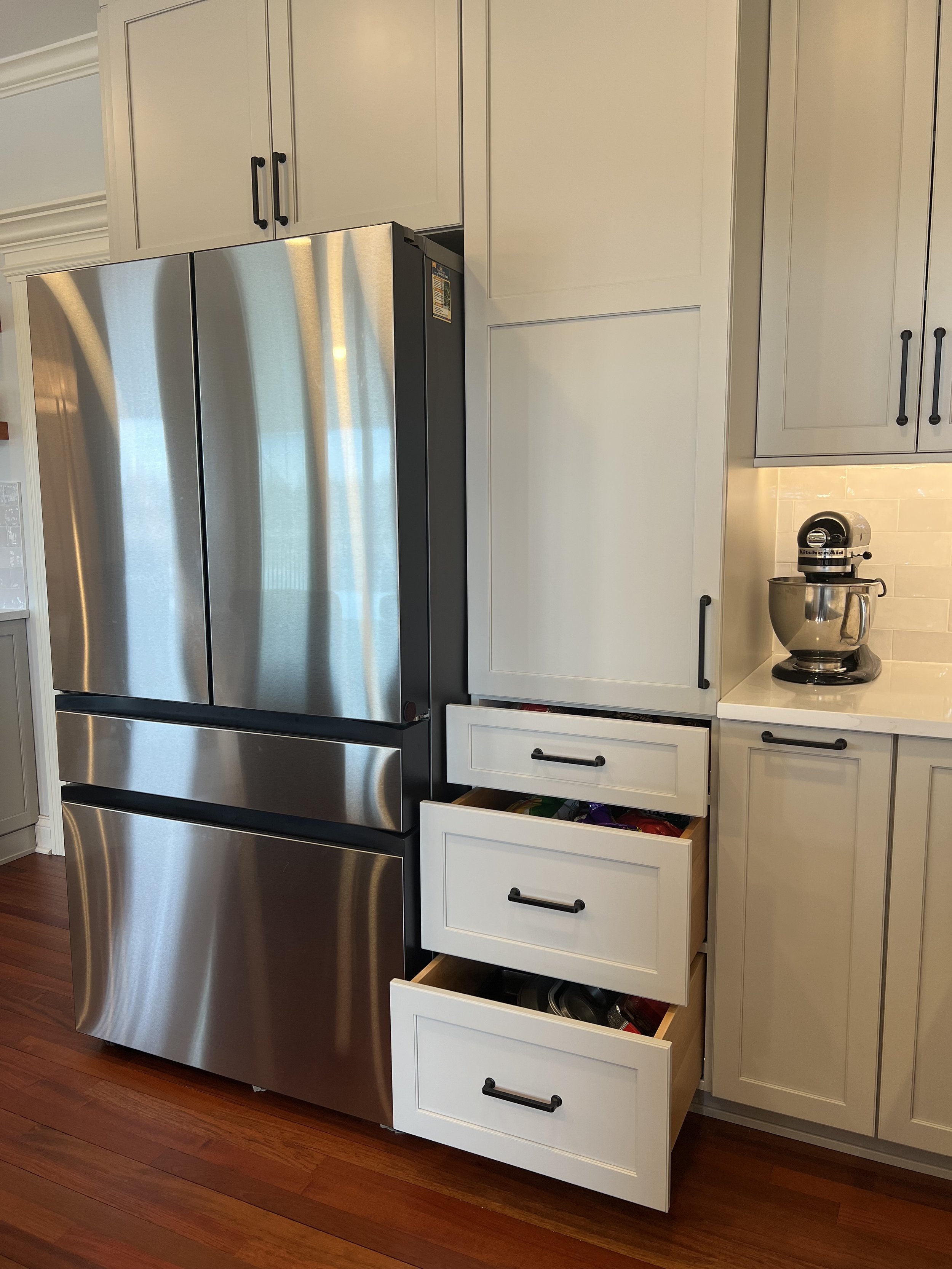 Pull-Out Drawers