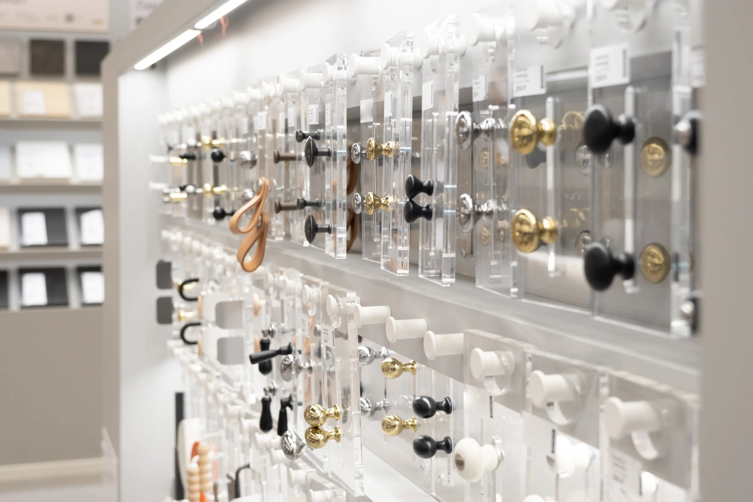 Cabinet Hardware: Mastering the Art of Knobs, Handles, and Pulls