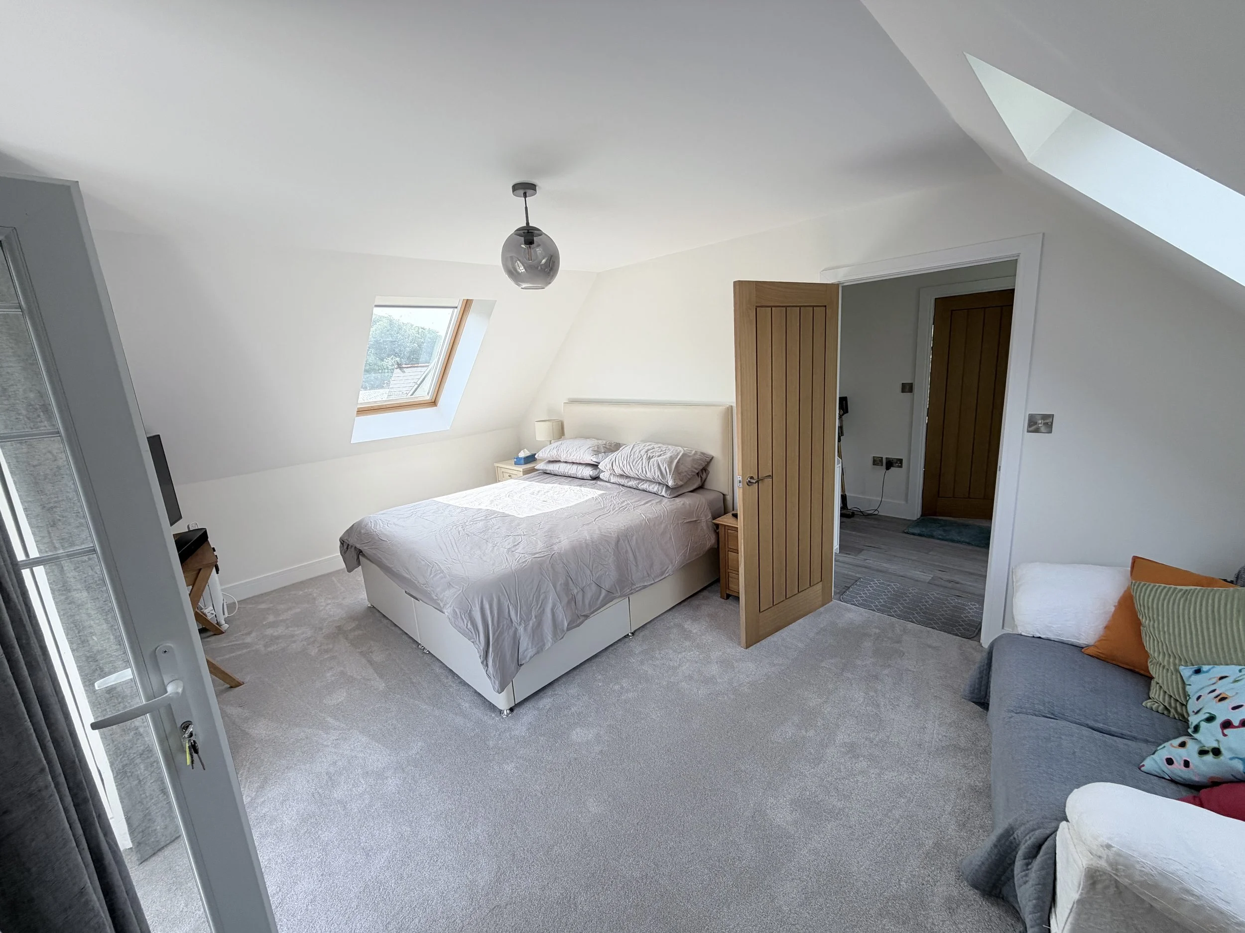 Bedroom 1, super king bed