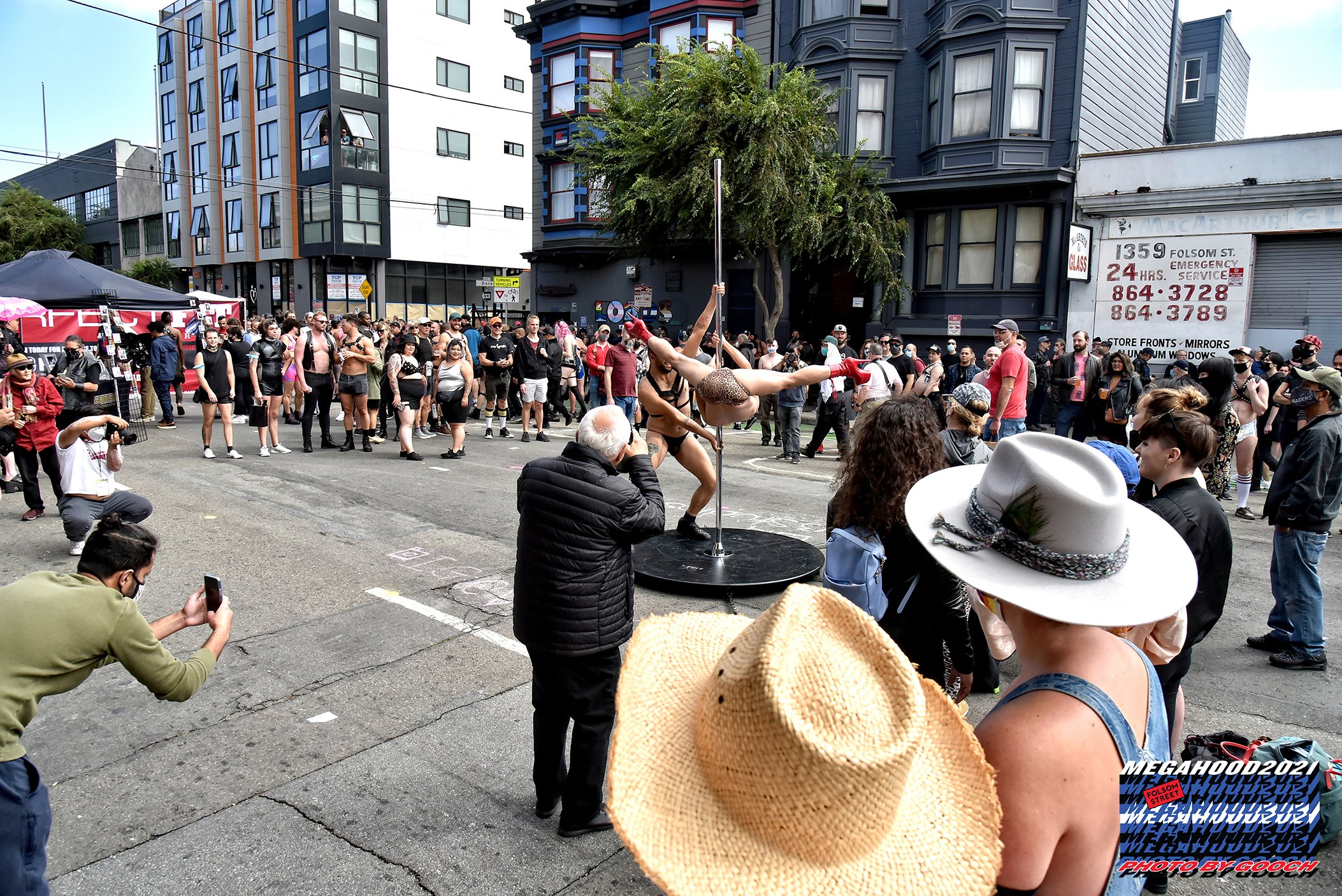 215- Folsom Megahood 2021 - Photo by Gooch.jpg