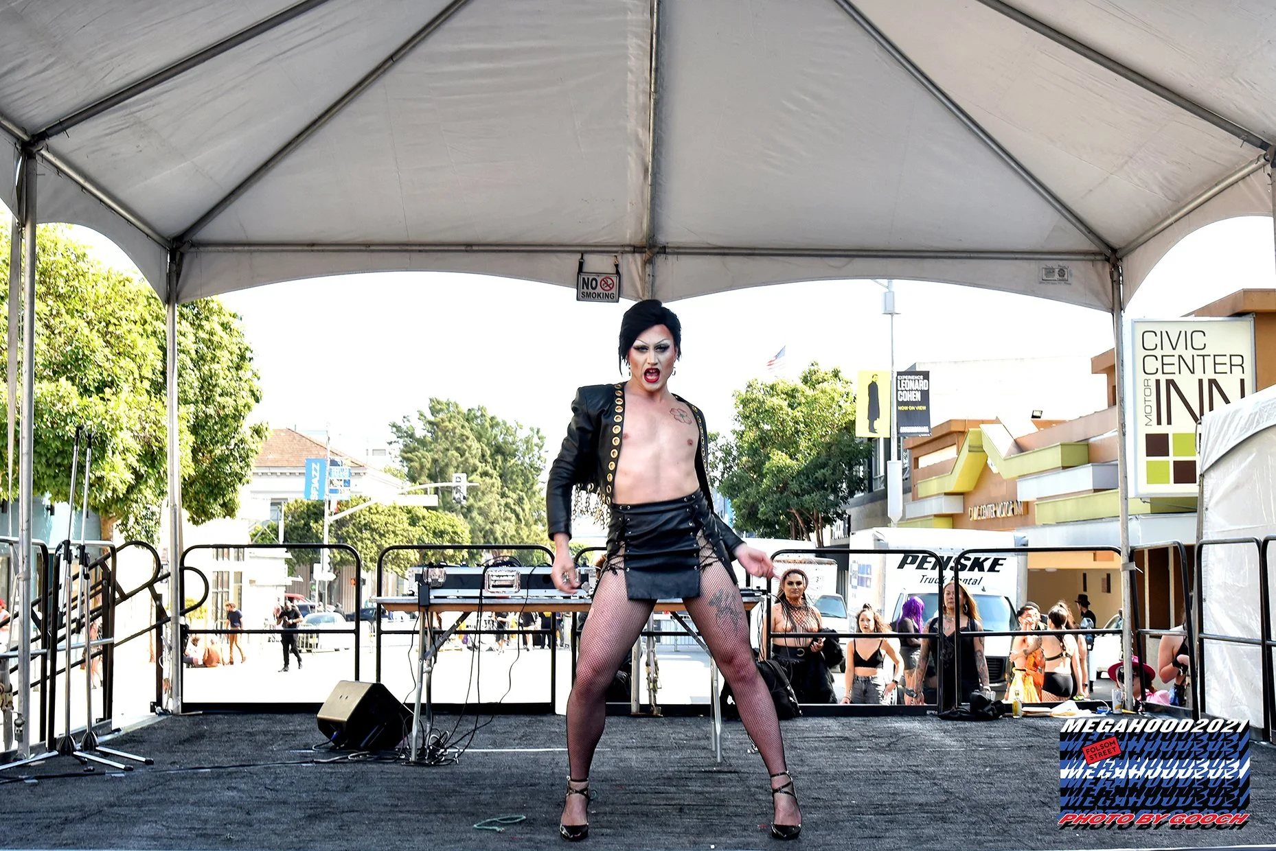 308- Folsom Megahood 2021 - Photo by Gooch.jpg