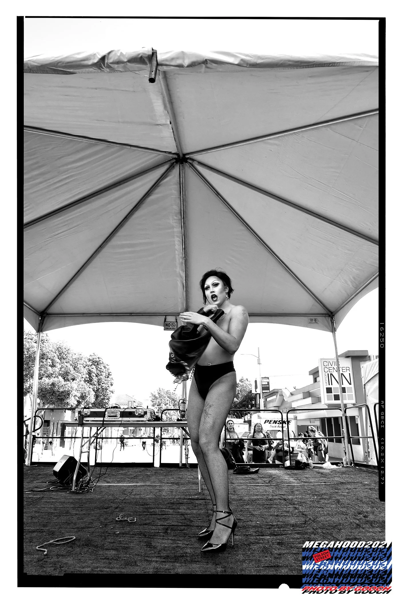 311- Folsom Megahood 2021 - Photo by Gooch.jpg